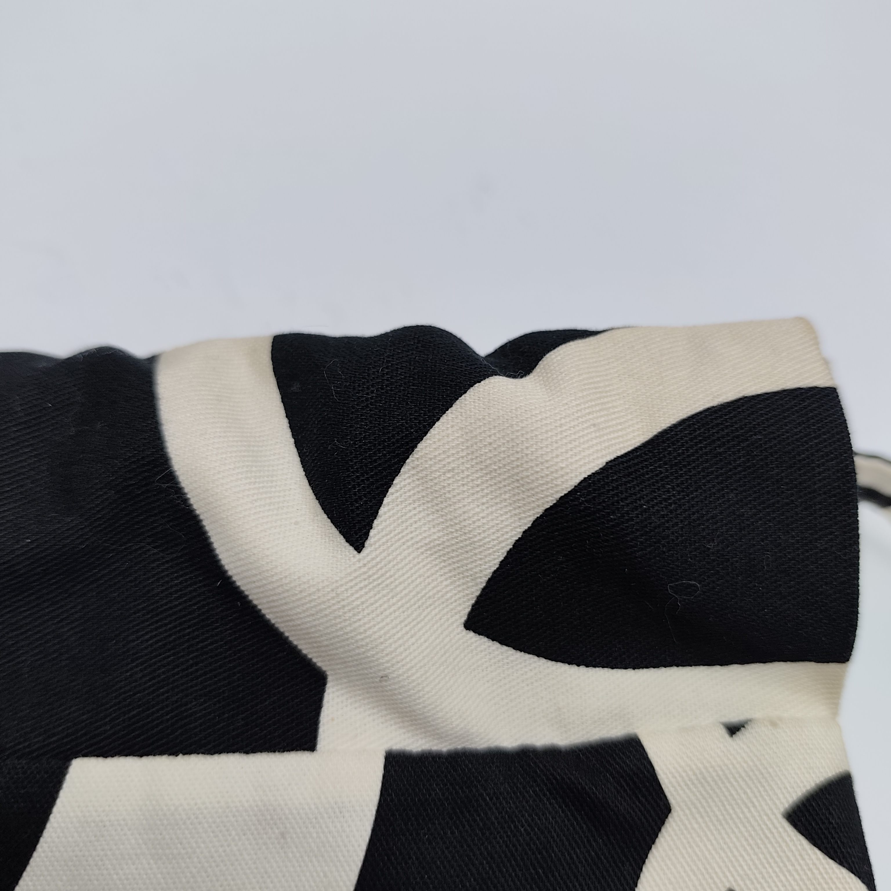 【*Shipped from: China*】CHANEL Canvas Shoulder Bag — view 8