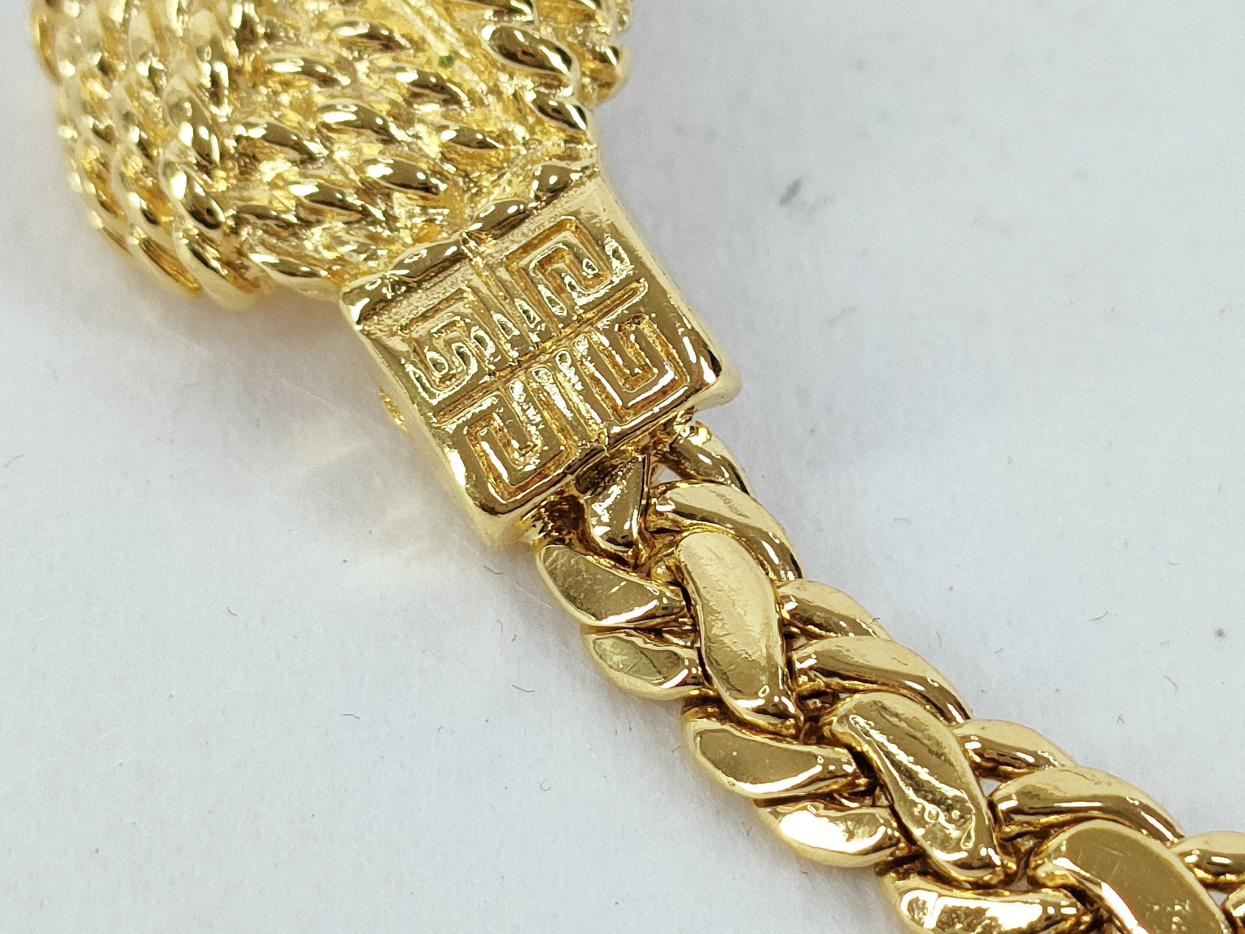 necklace — view 9