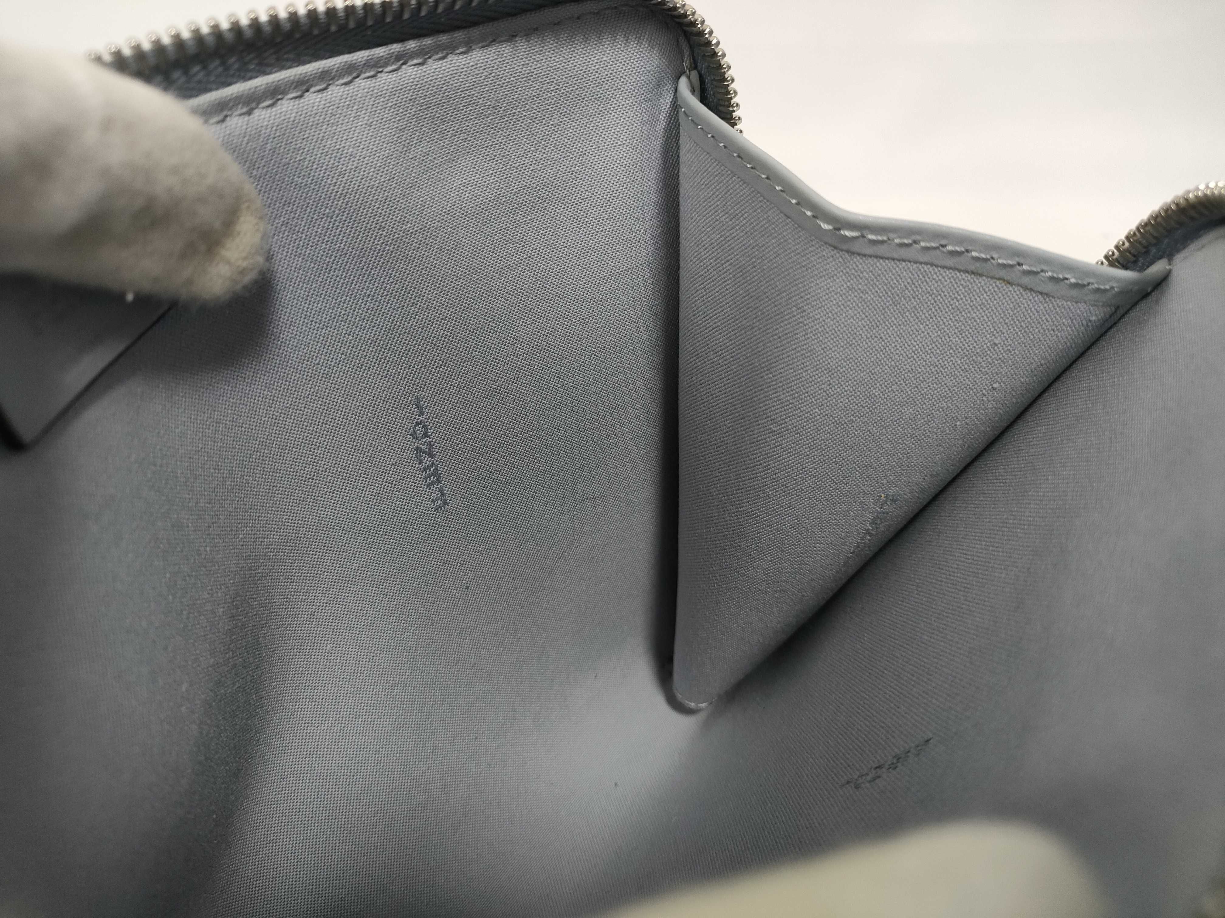 Second bag — view 9