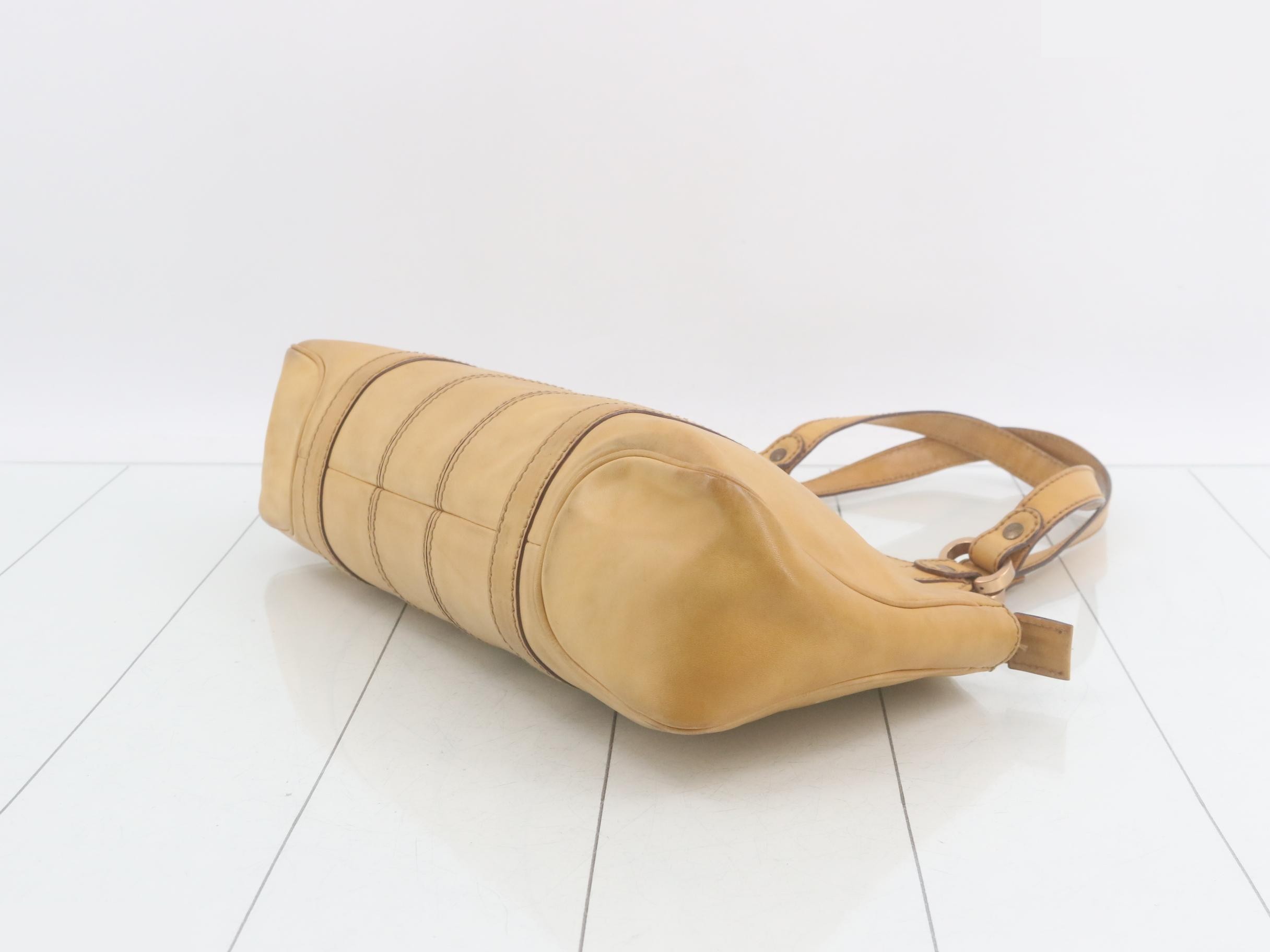 GG logo handbag, camel leather — view 6