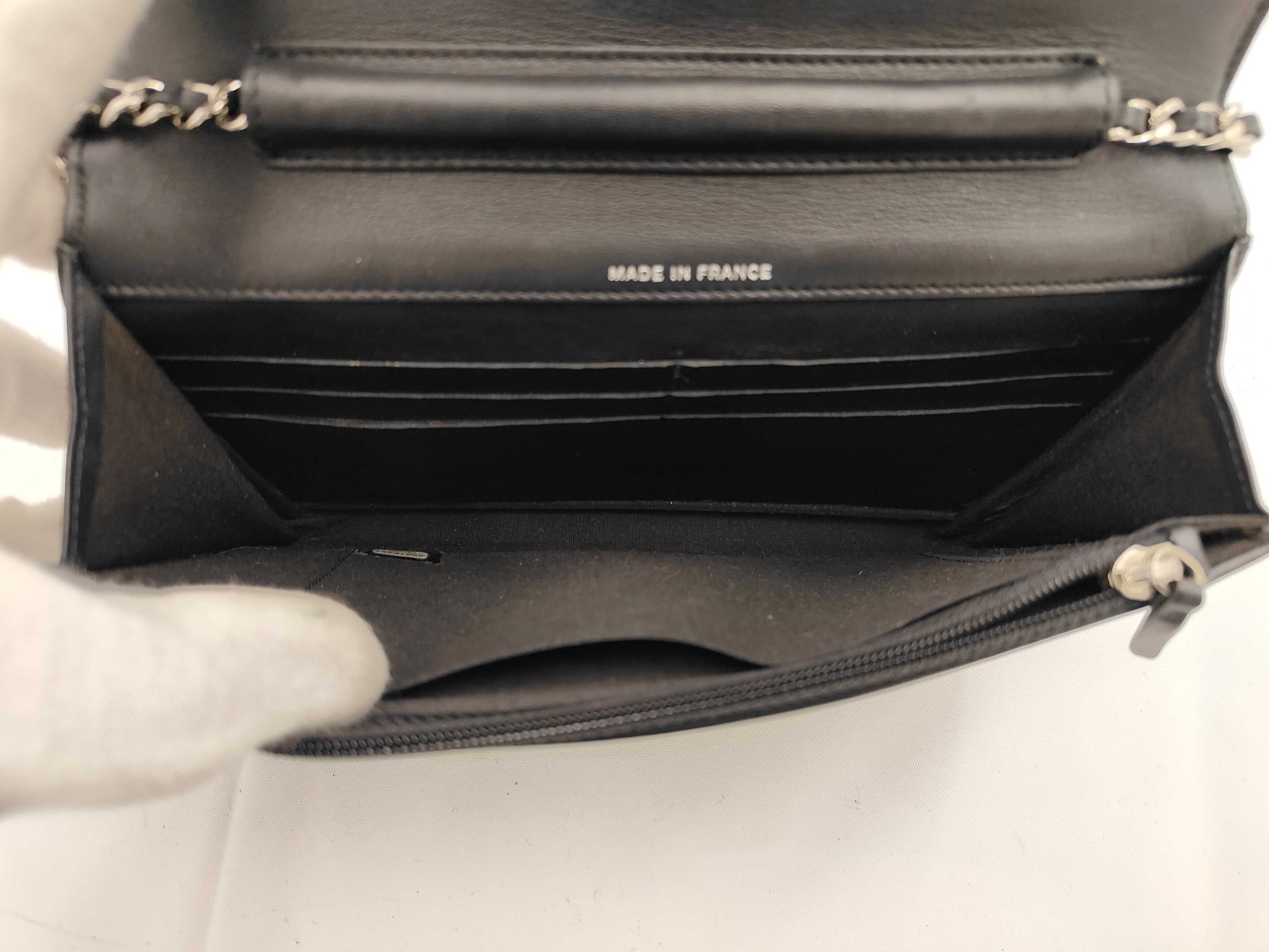 Coco Mark Makeup Enamel Shoulder Bag with Sticker — view 9