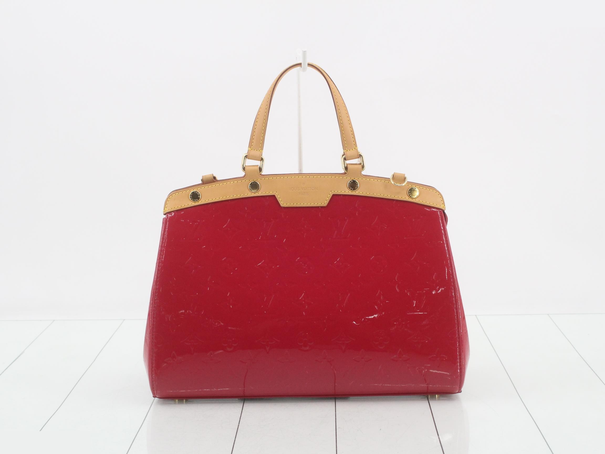 Blair MM Cerise DR4112 (Comes with dust bag and strap)