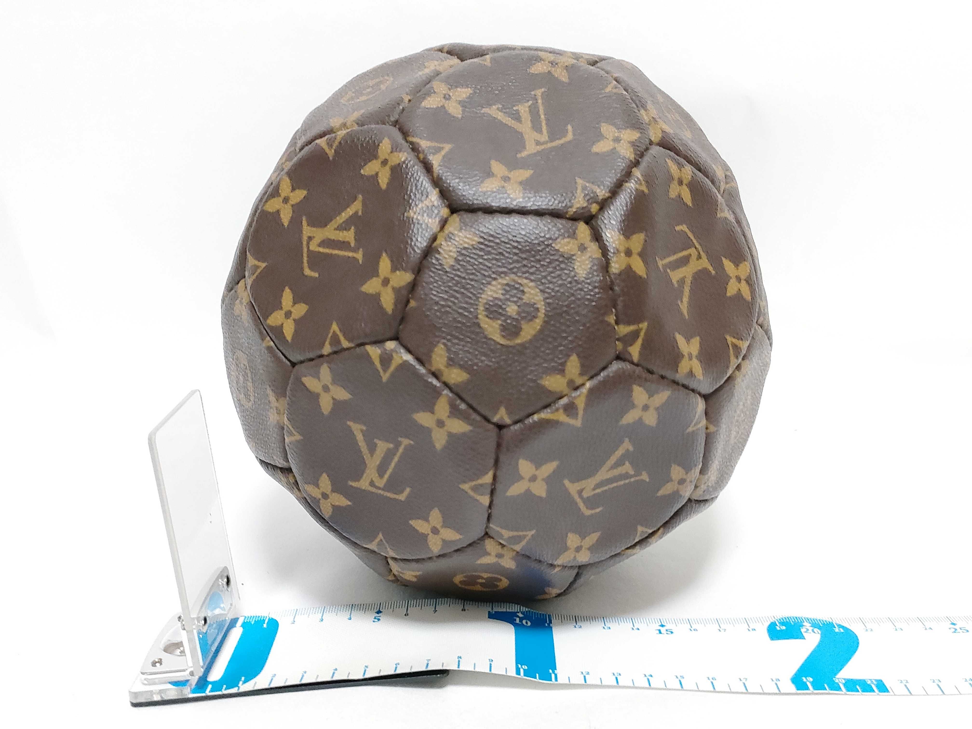 Monogram Louis Vuitton Monogram France World Cup Soccer Ball 1998 Limited Edition M99054 Other Accessories — view 3