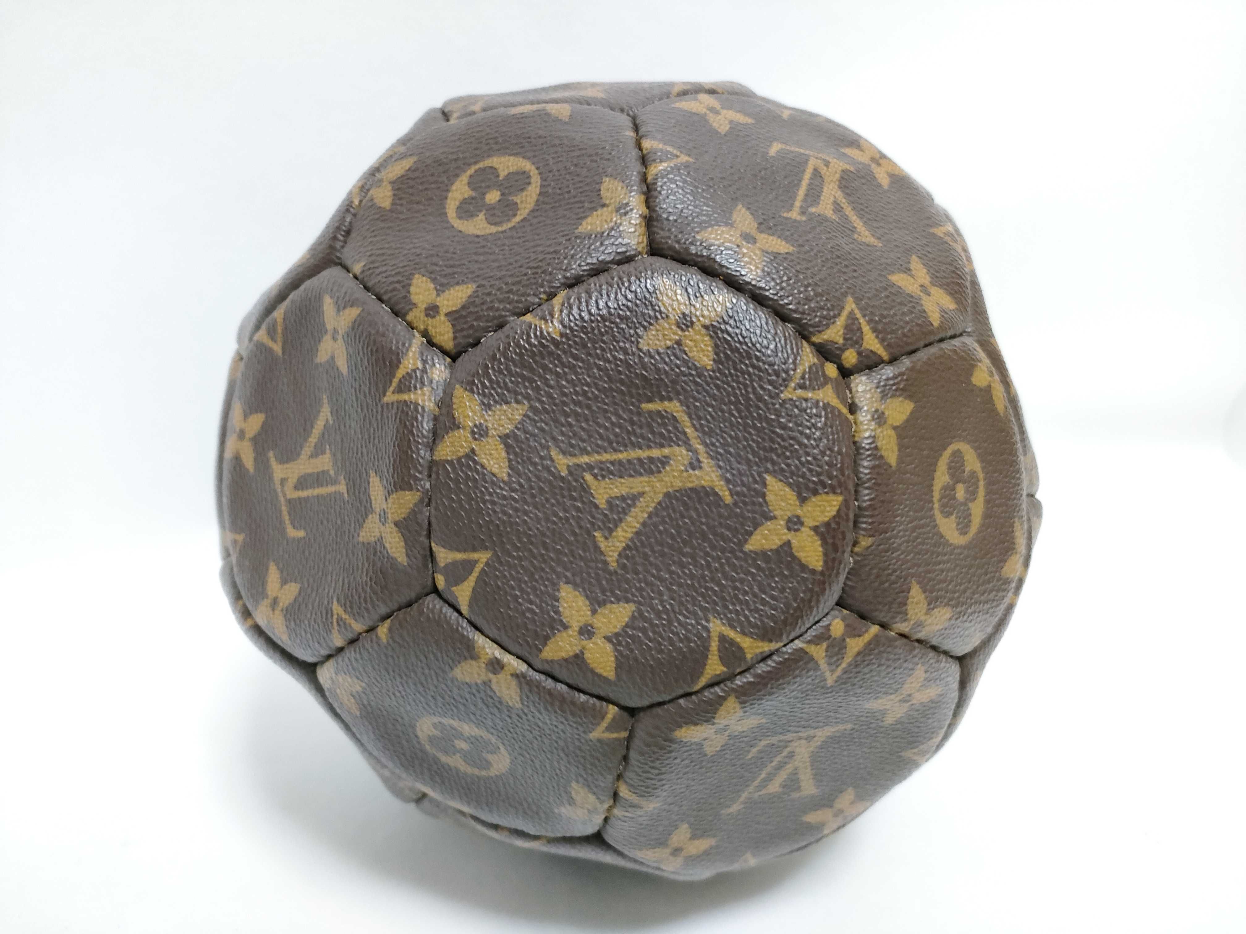 Monogram Louis Vuitton Monogram France World Cup Soccer Ball 1998 Limited Edition M99054 Other Accessories — view 6