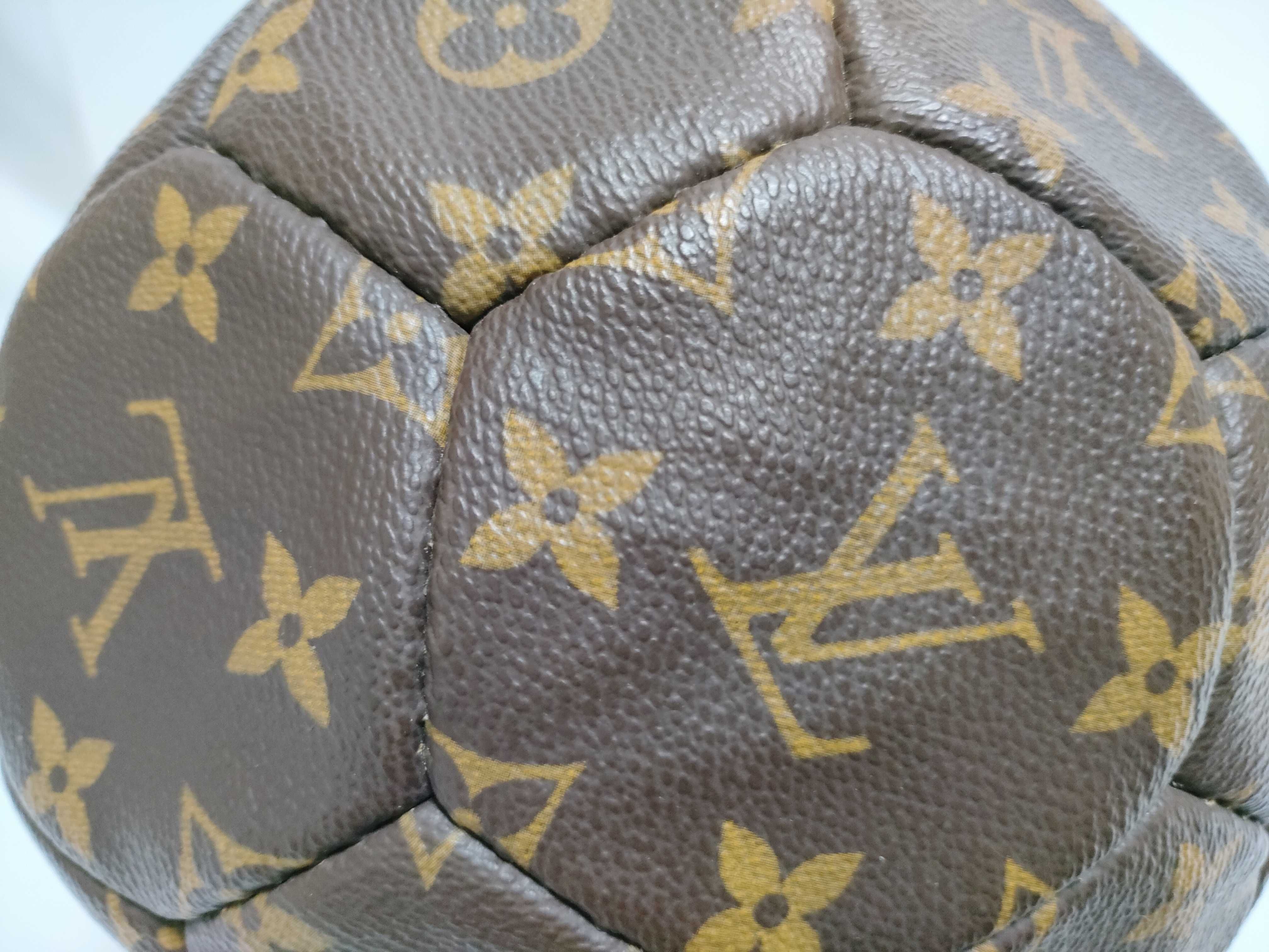 Monogram Louis Vuitton Monogram France World Cup Soccer Ball 1998 Limited Edition M99054 Other Accessories — view 10