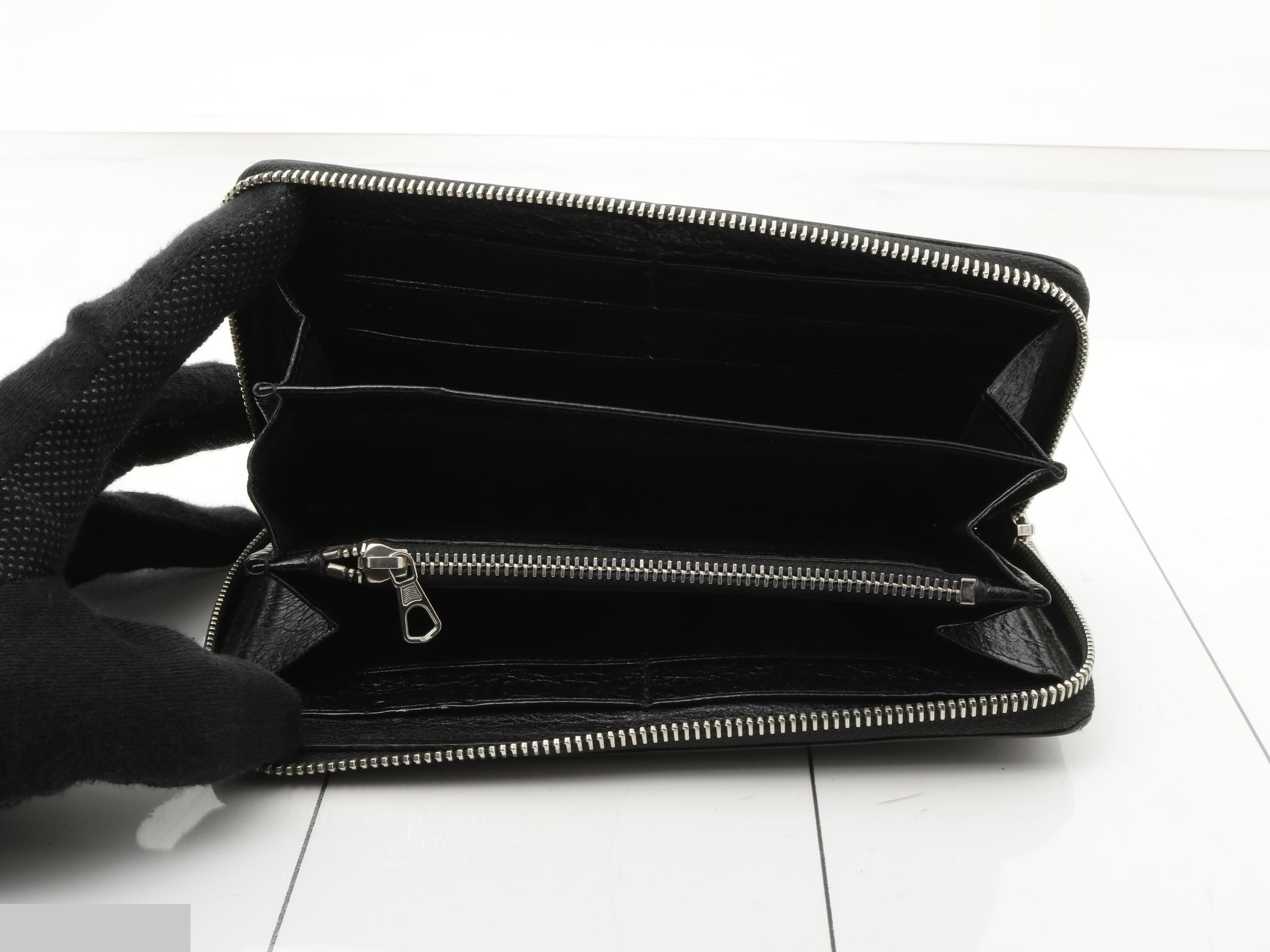 Long Wallet — view 4