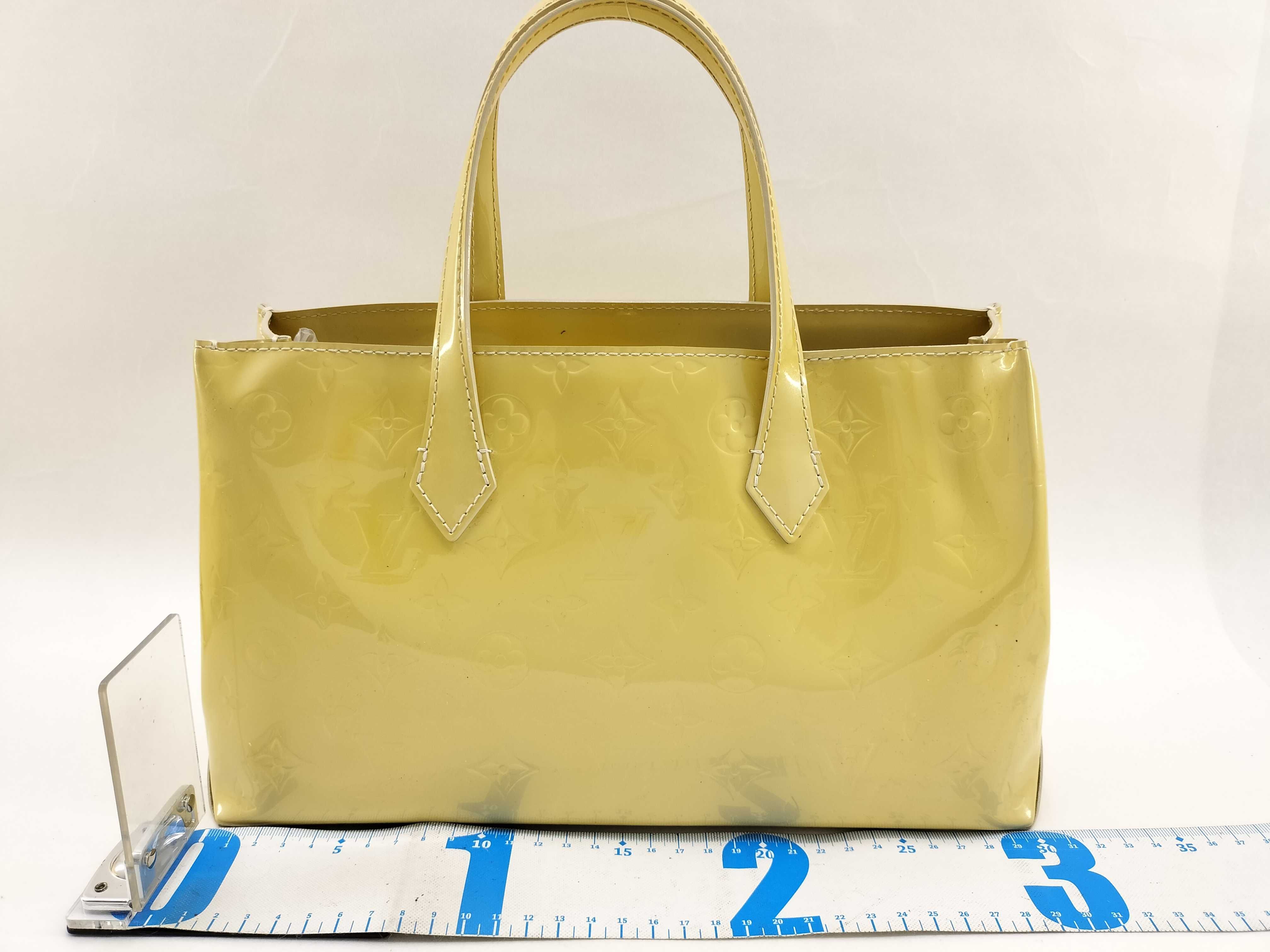 Vernis Louis Vuitton Vernis Wilshire PM Handbag — view 2