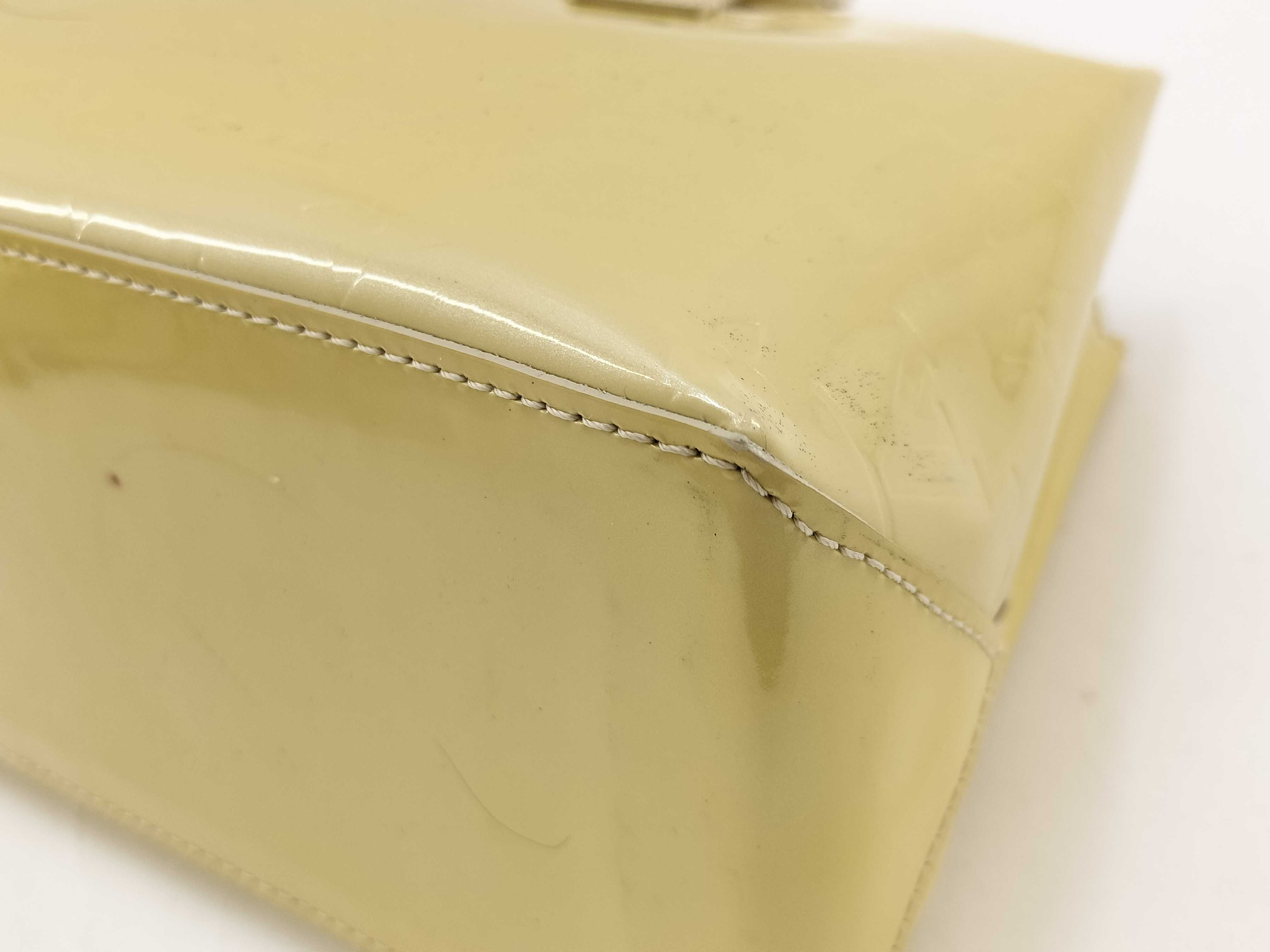 Vernis Louis Vuitton Vernis Wilshire PM Handbag — view 4