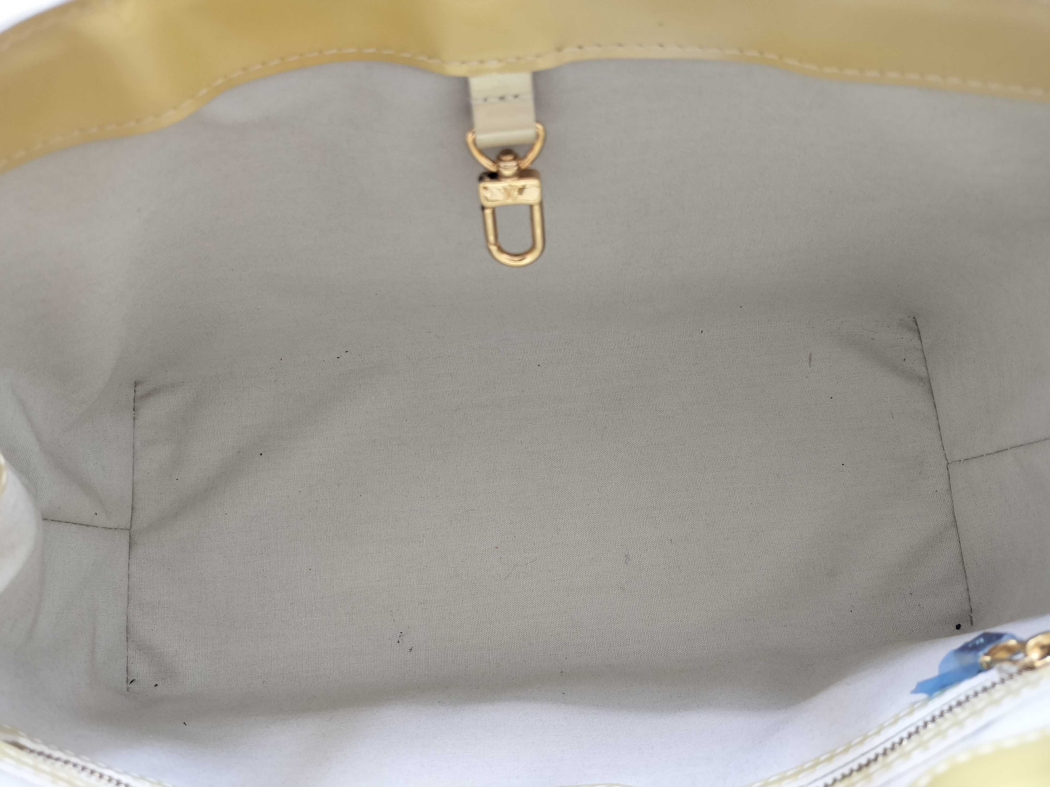 Vernis Louis Vuitton Vernis Wilshire PM Handbag — view 9