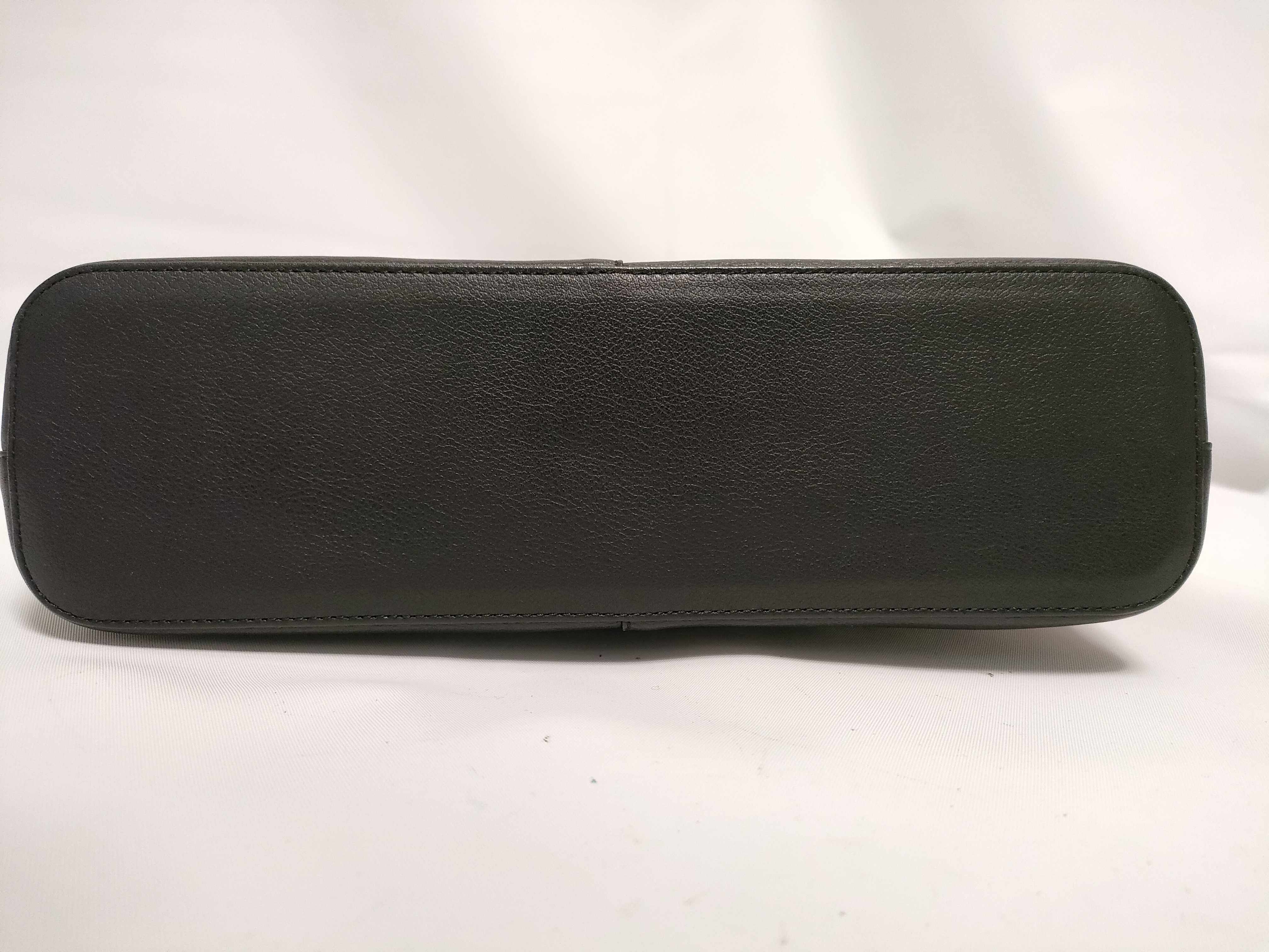handbag, black handbag — view 3