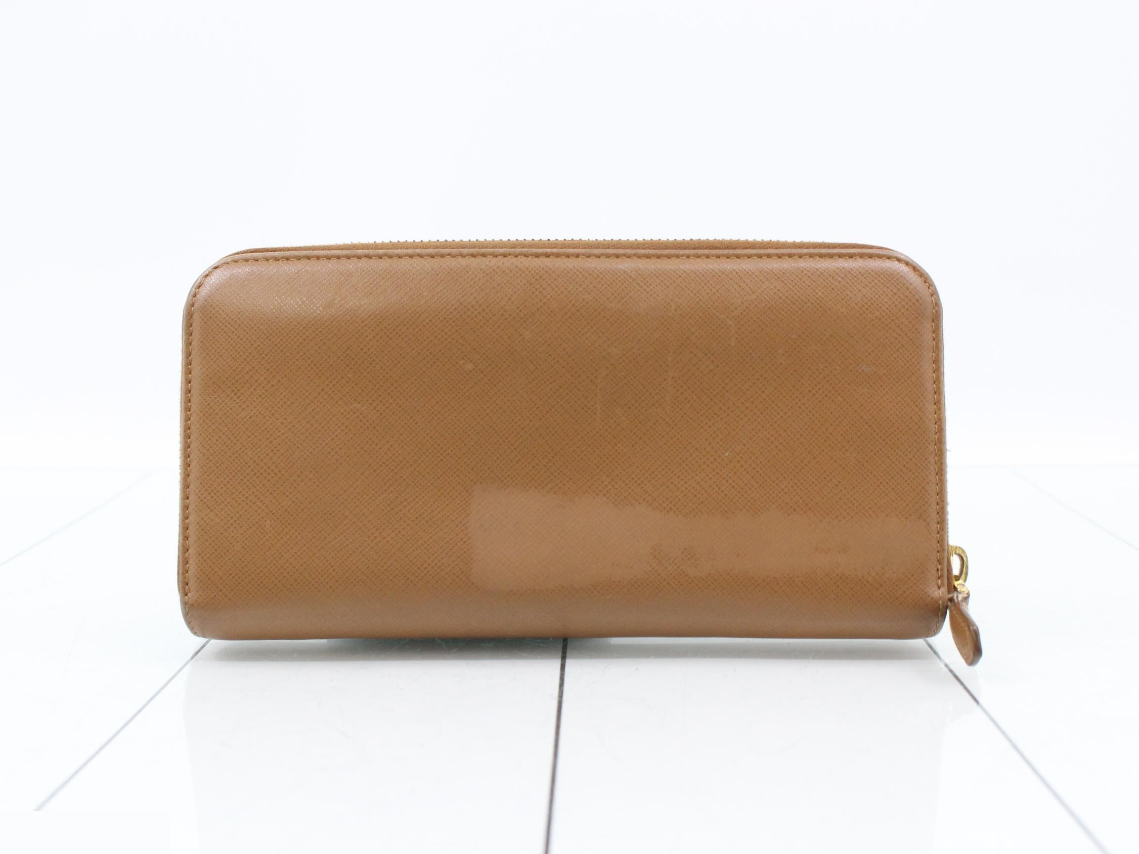 long wallet — view 2