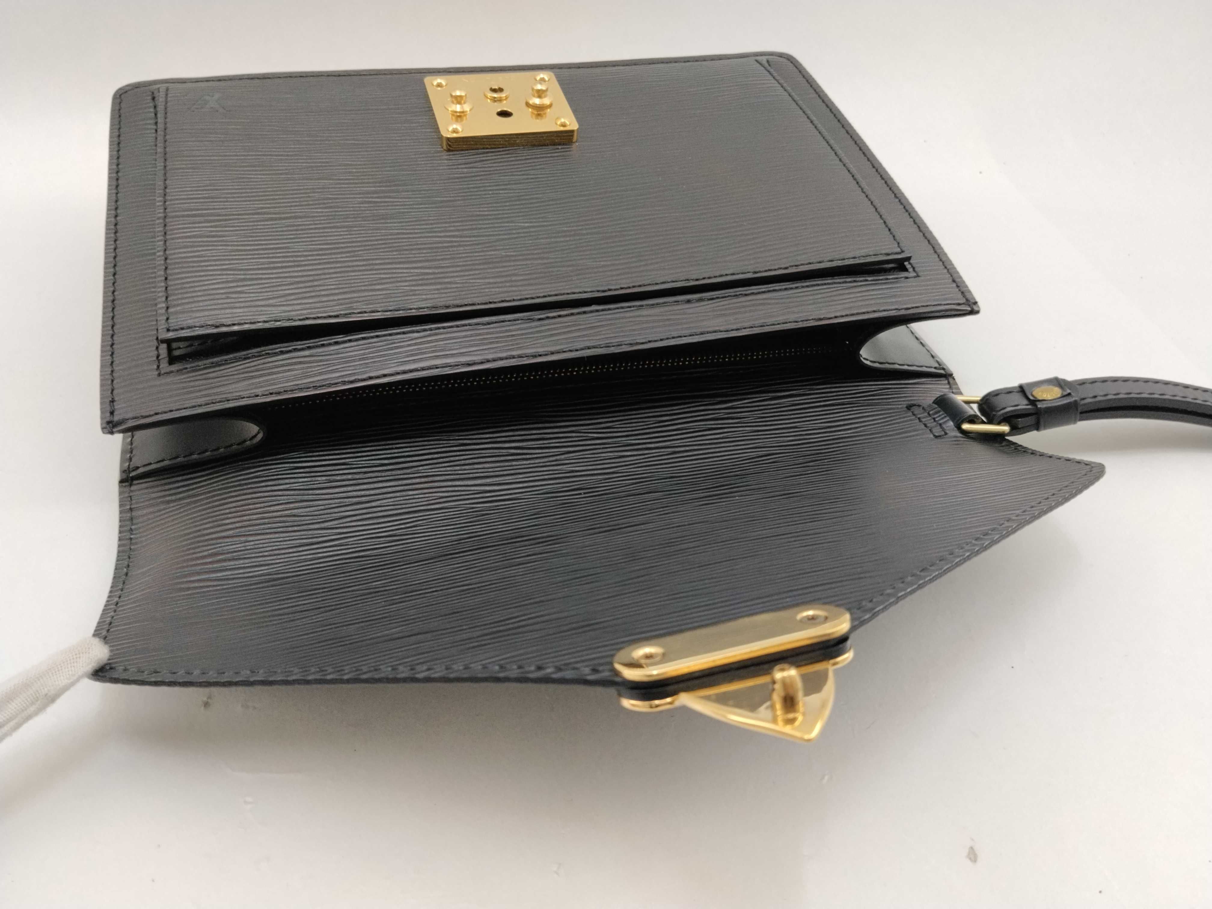 Epi M52612 Epi Serie Dragonne Black Second Bag — view 11