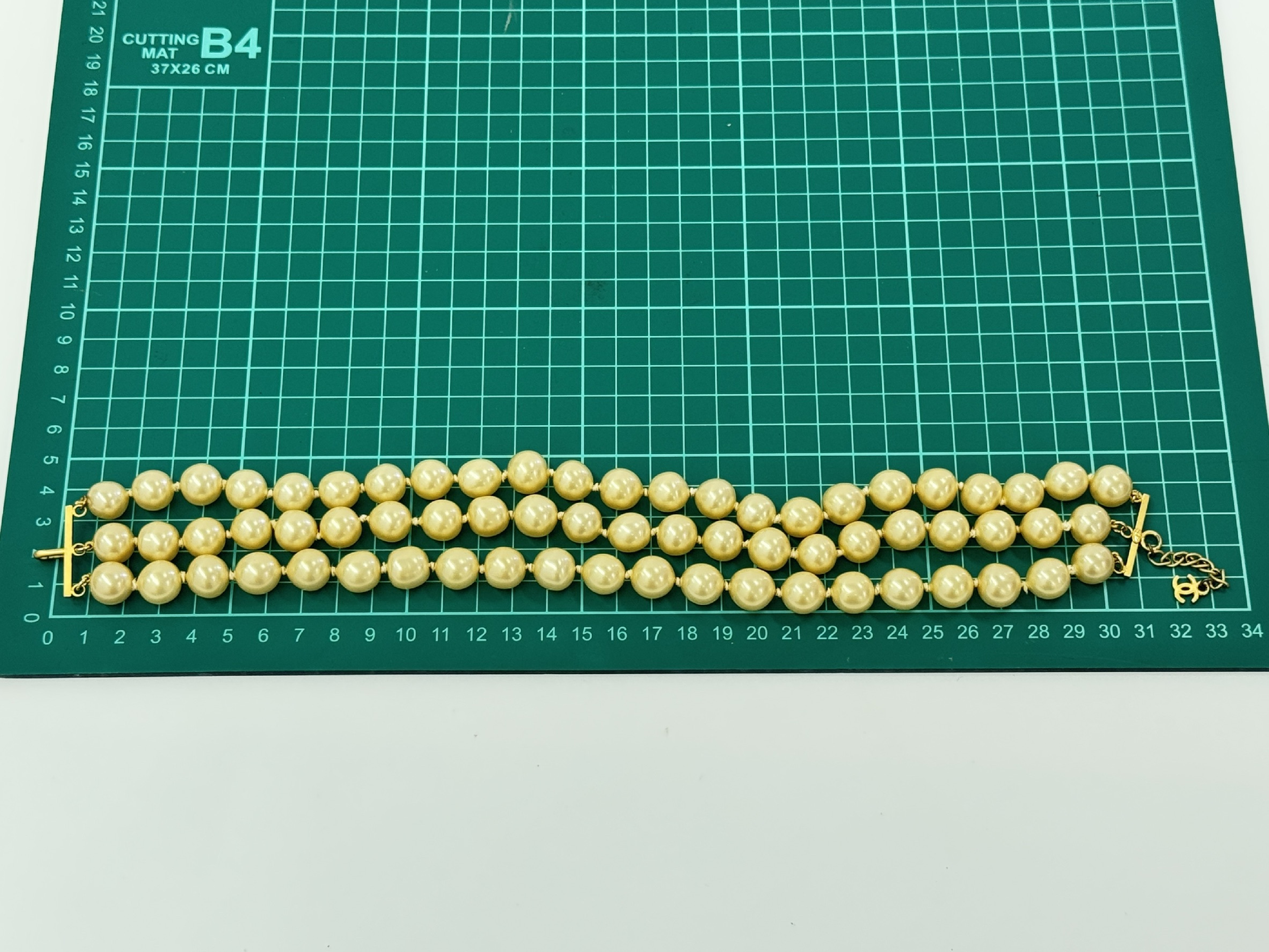 Triple Pearl Necklace Choker 01P Necklace — view 3