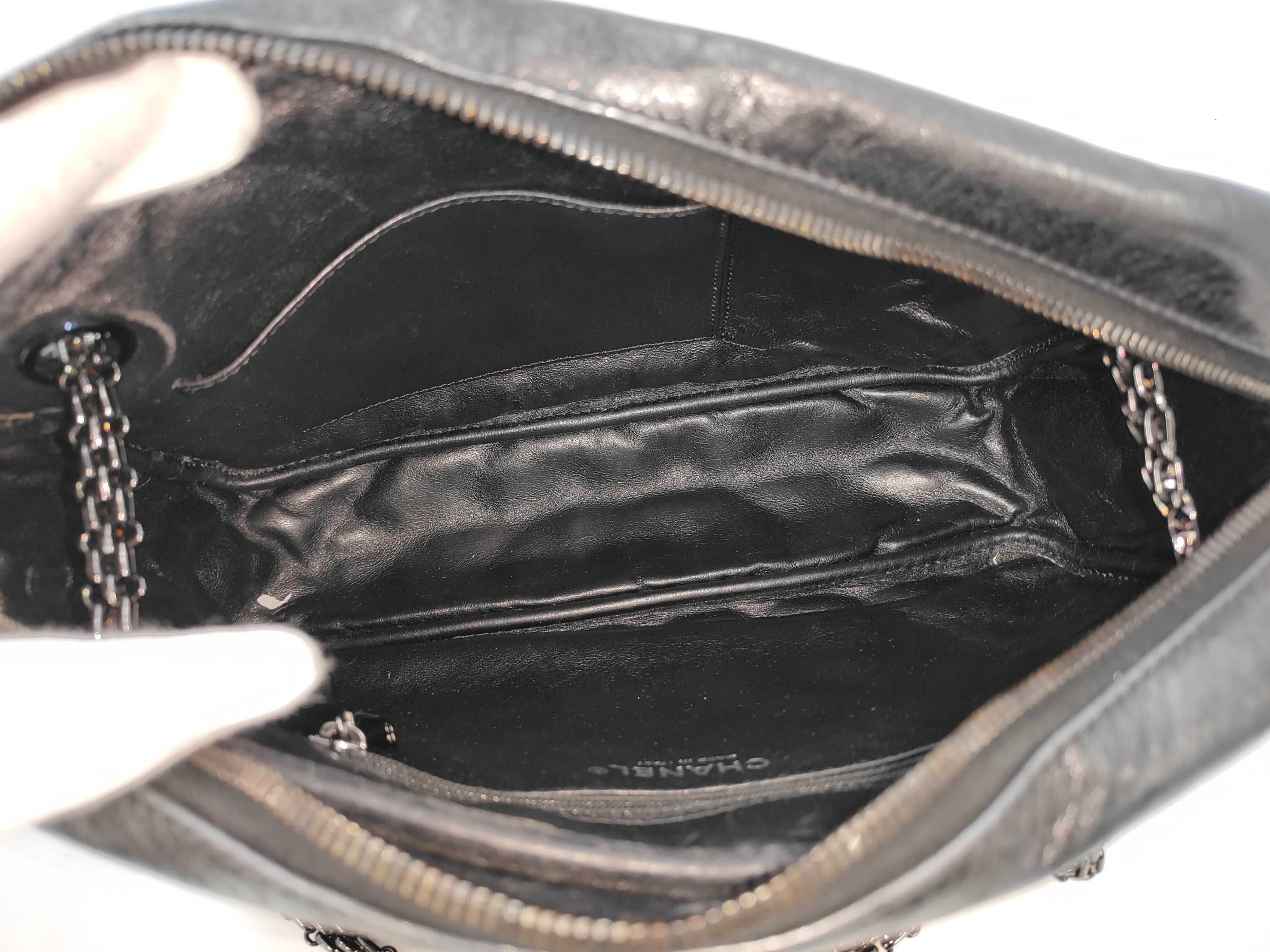 2.55 Vintage Calfskin Chain Shoulder Bag — view 8