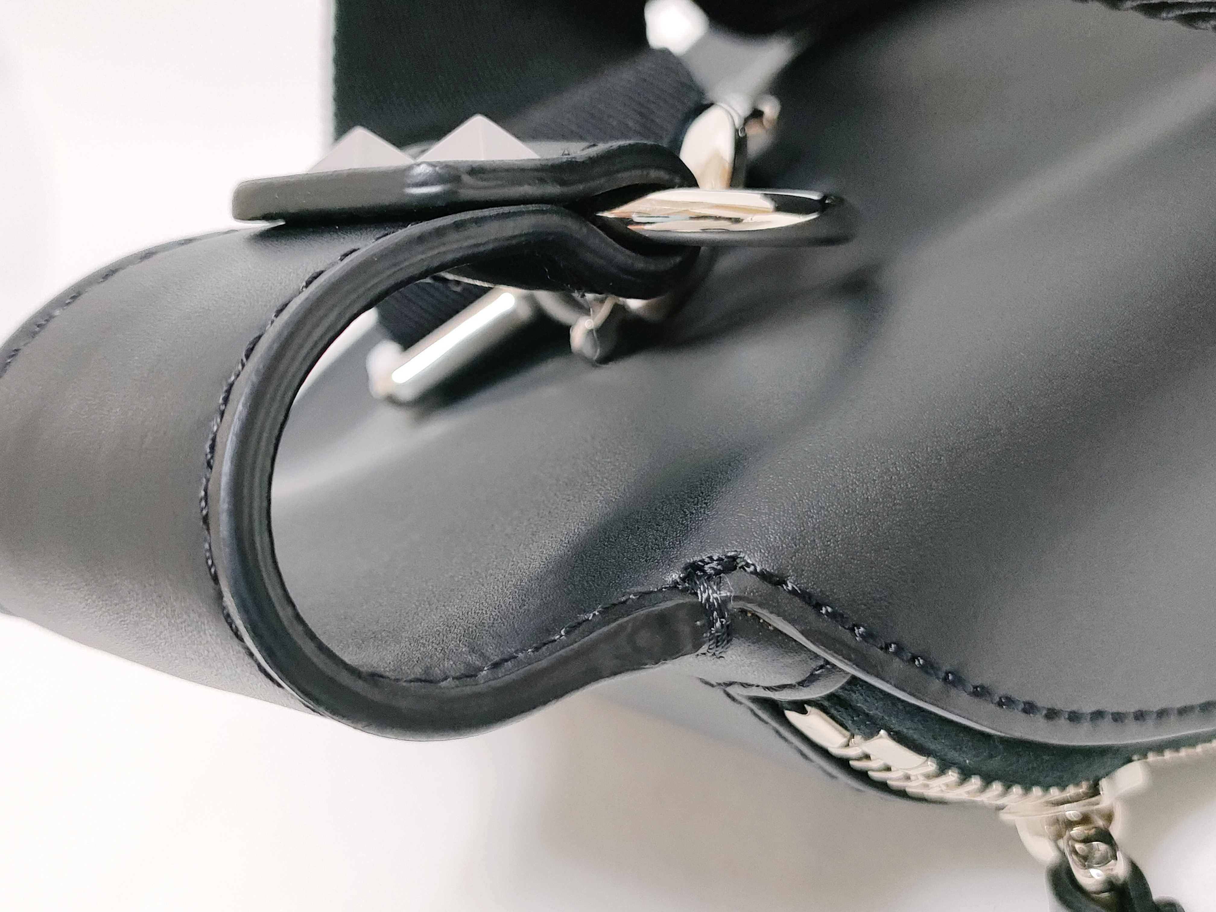 logo print leather body bag — view 14