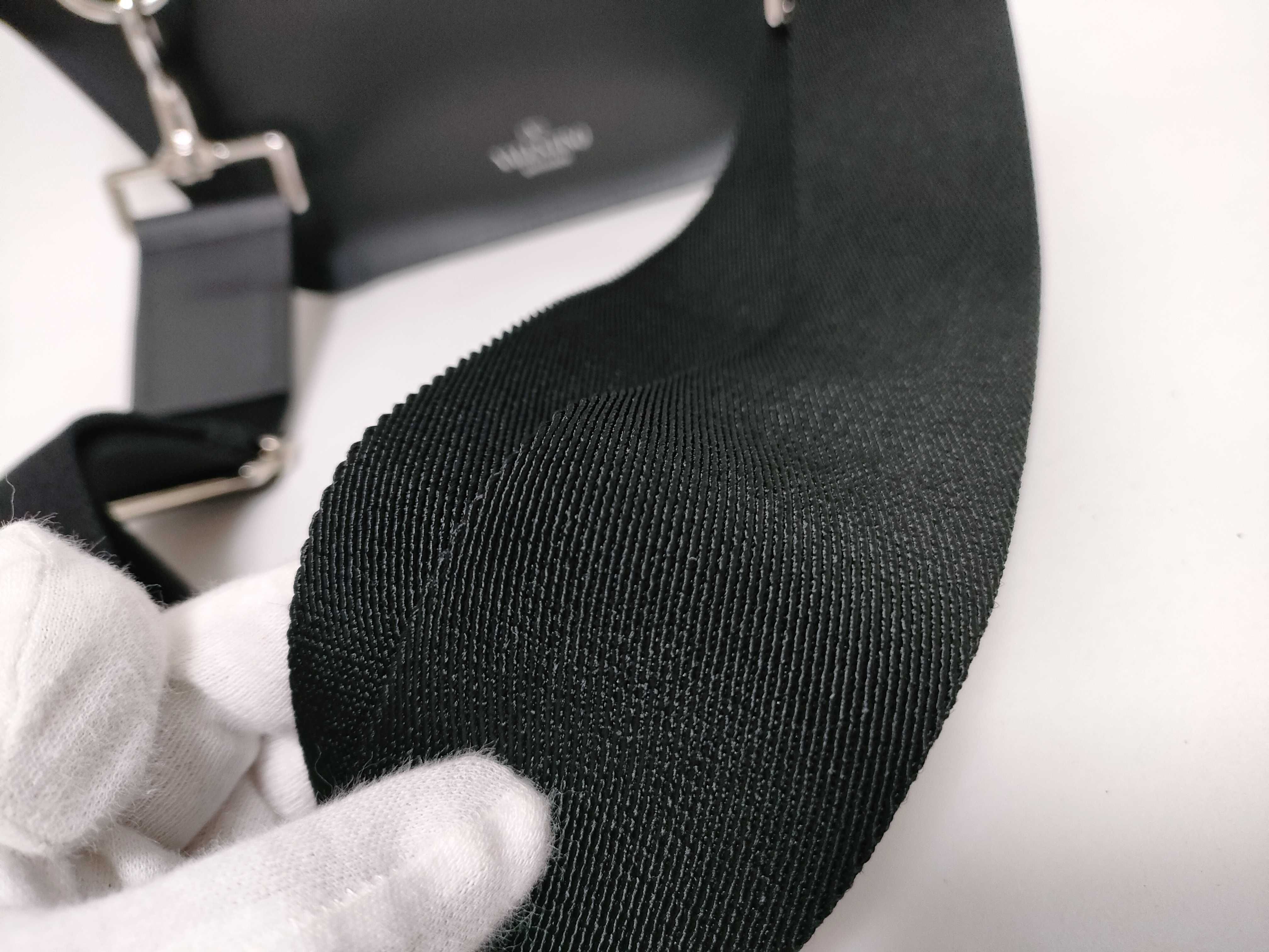 logo print leather body bag — view 4