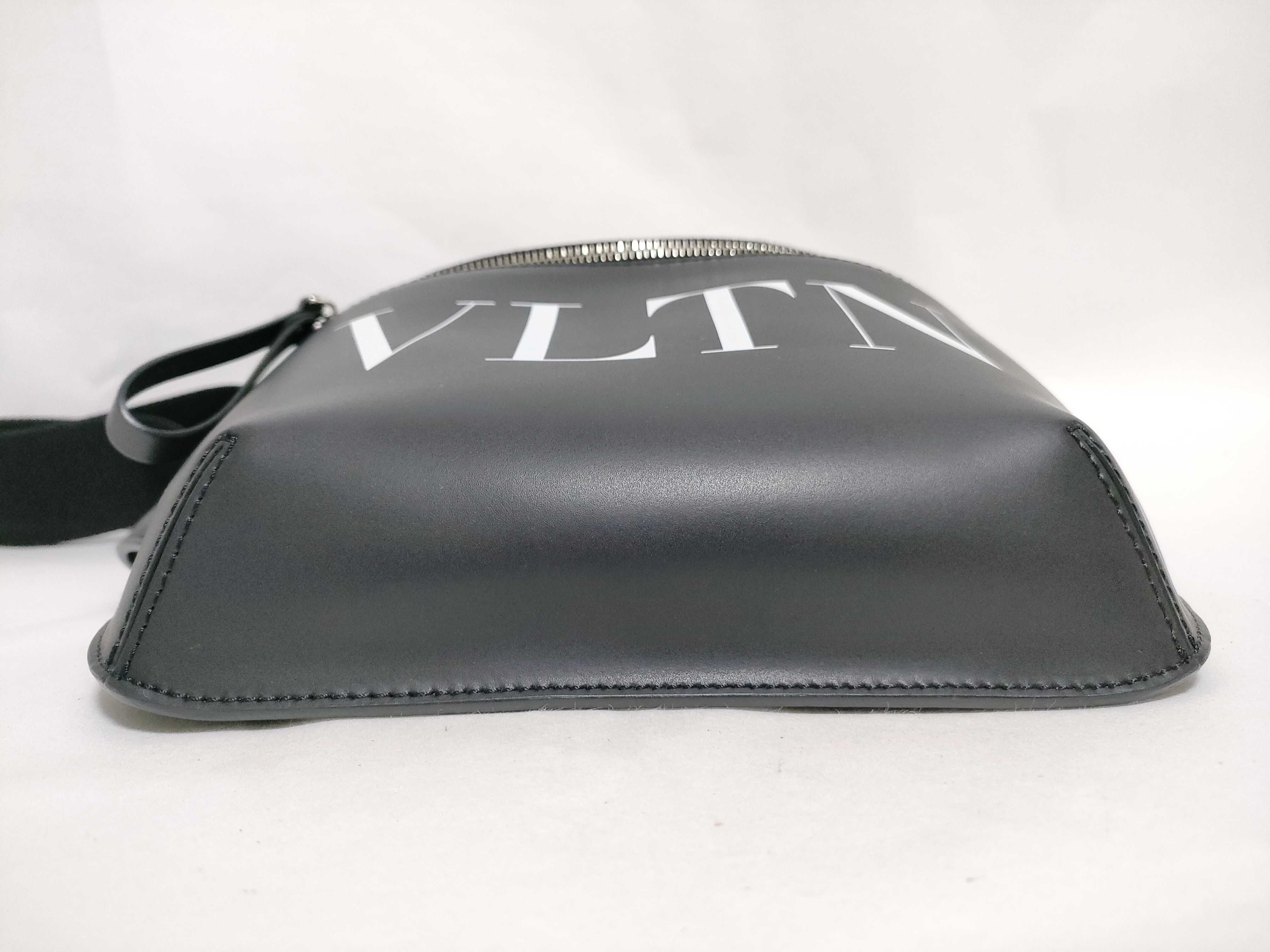 logo print leather body bag — view 8