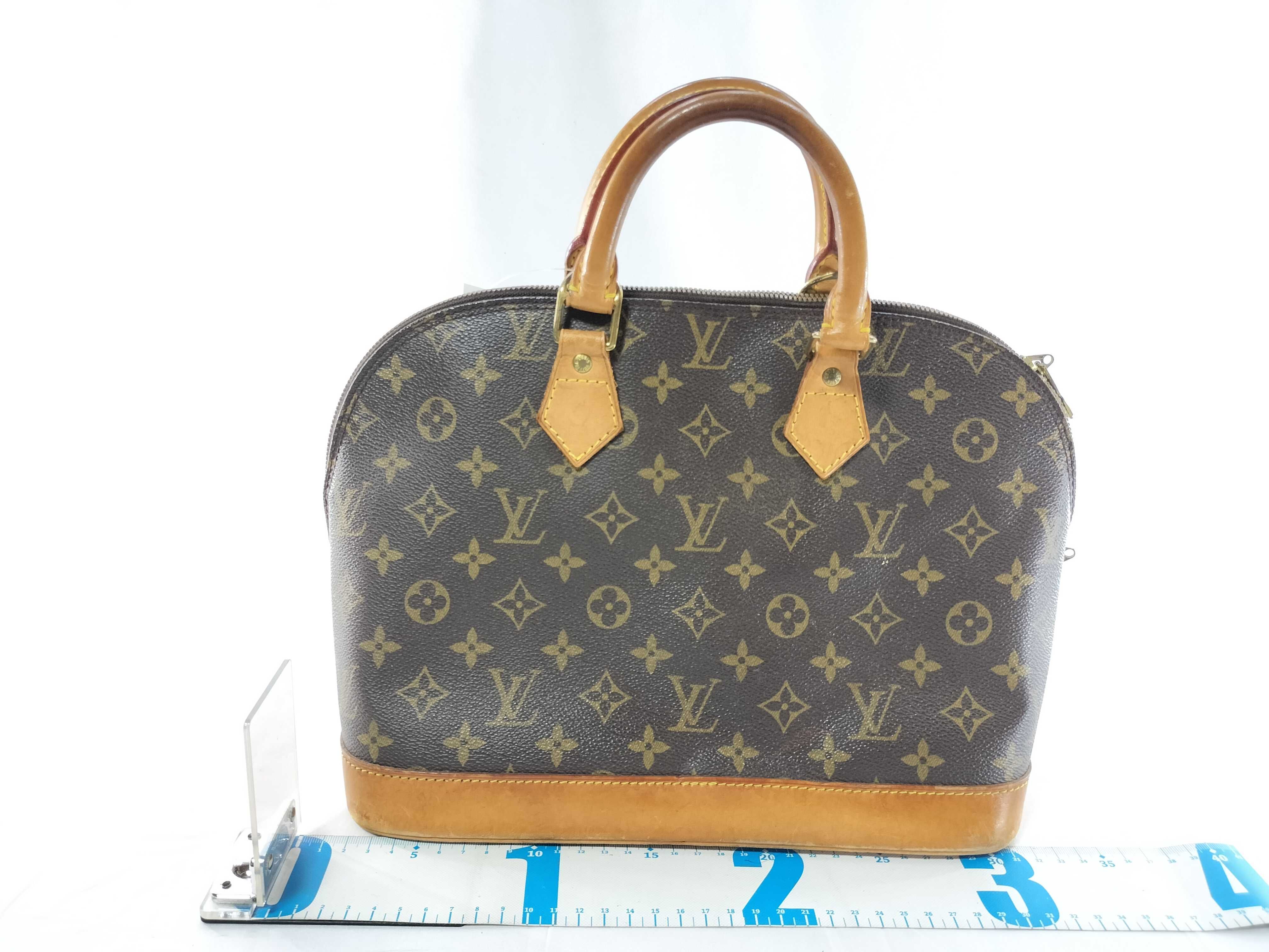 Monogram M40878 Alma MM *Shoulder strap is aftermarket. Handbag. — view 2