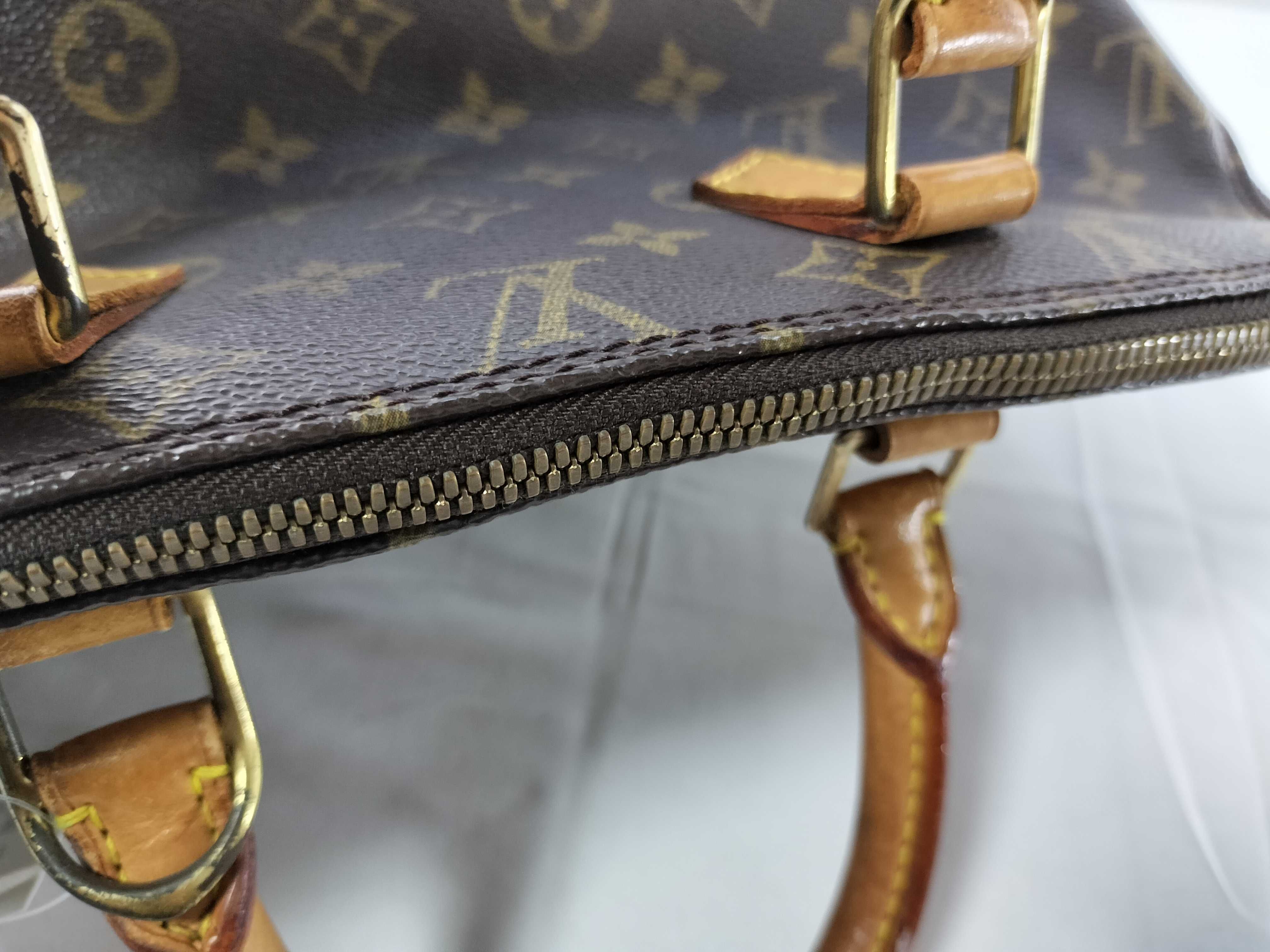 Monogram M40878 Alma MM *Shoulder strap is aftermarket. Handbag. — view 6