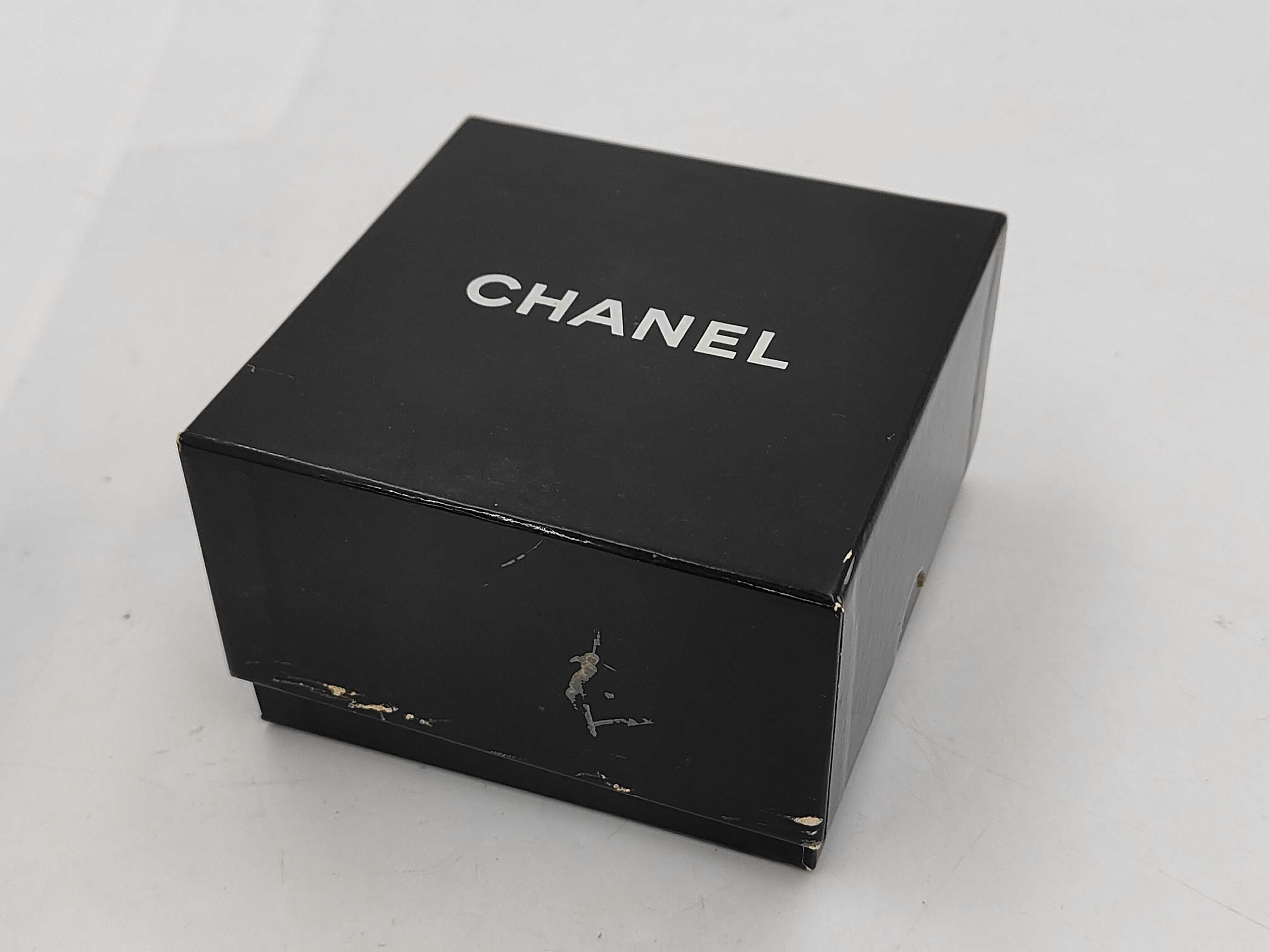 CC Vintage Medallion Chain Belt — view 10