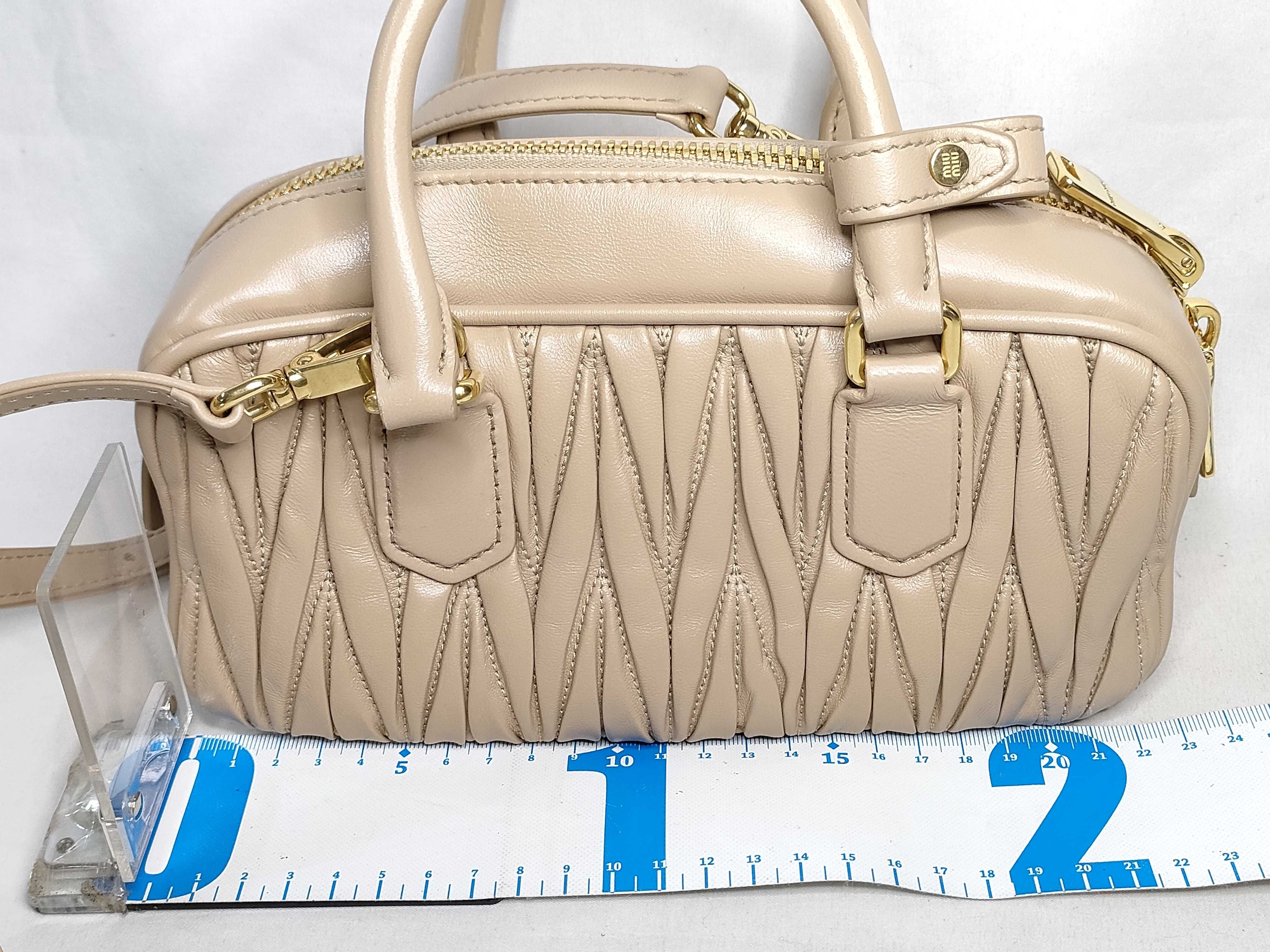 Matelassé Arcadi Leather 2-Way Handbag, Beige 5BB142 (Handbag) — view 2