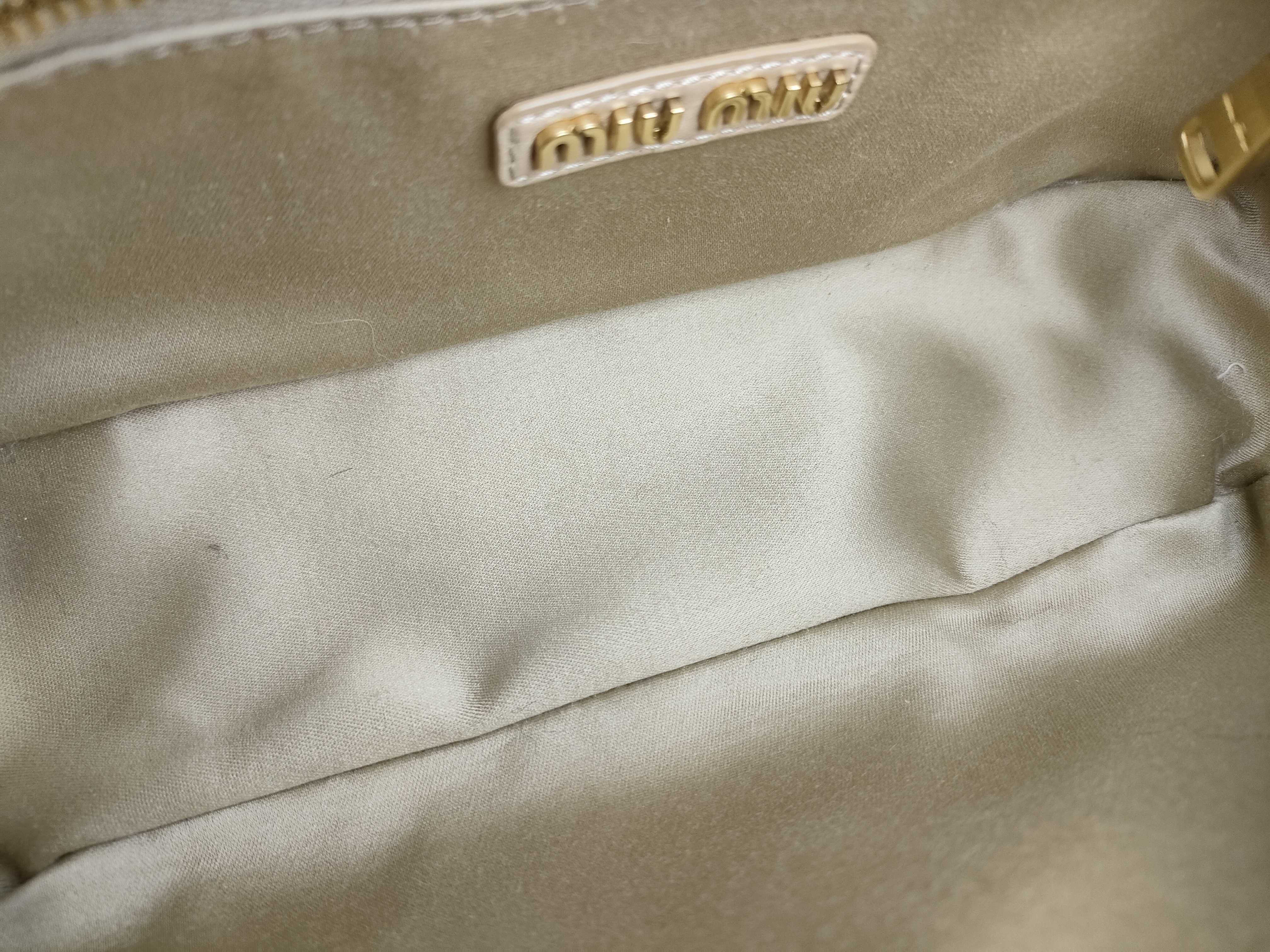 Matelassé Arcadi Leather 2-Way Handbag, Beige 5BB142 (Handbag) — view 11