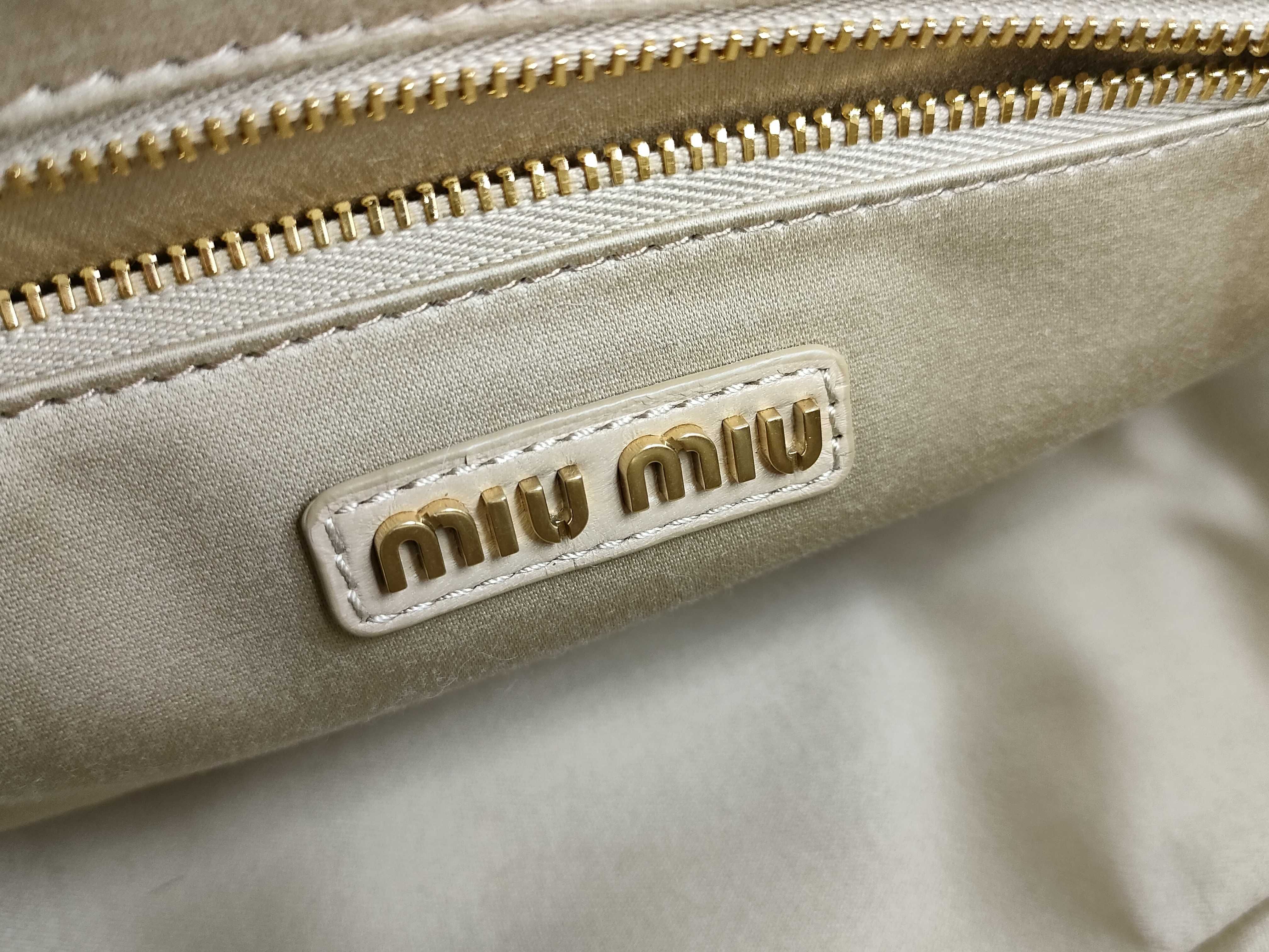 Matelassé Arcadi Leather 2-Way Handbag, Beige 5BB142 (Handbag) — view 13