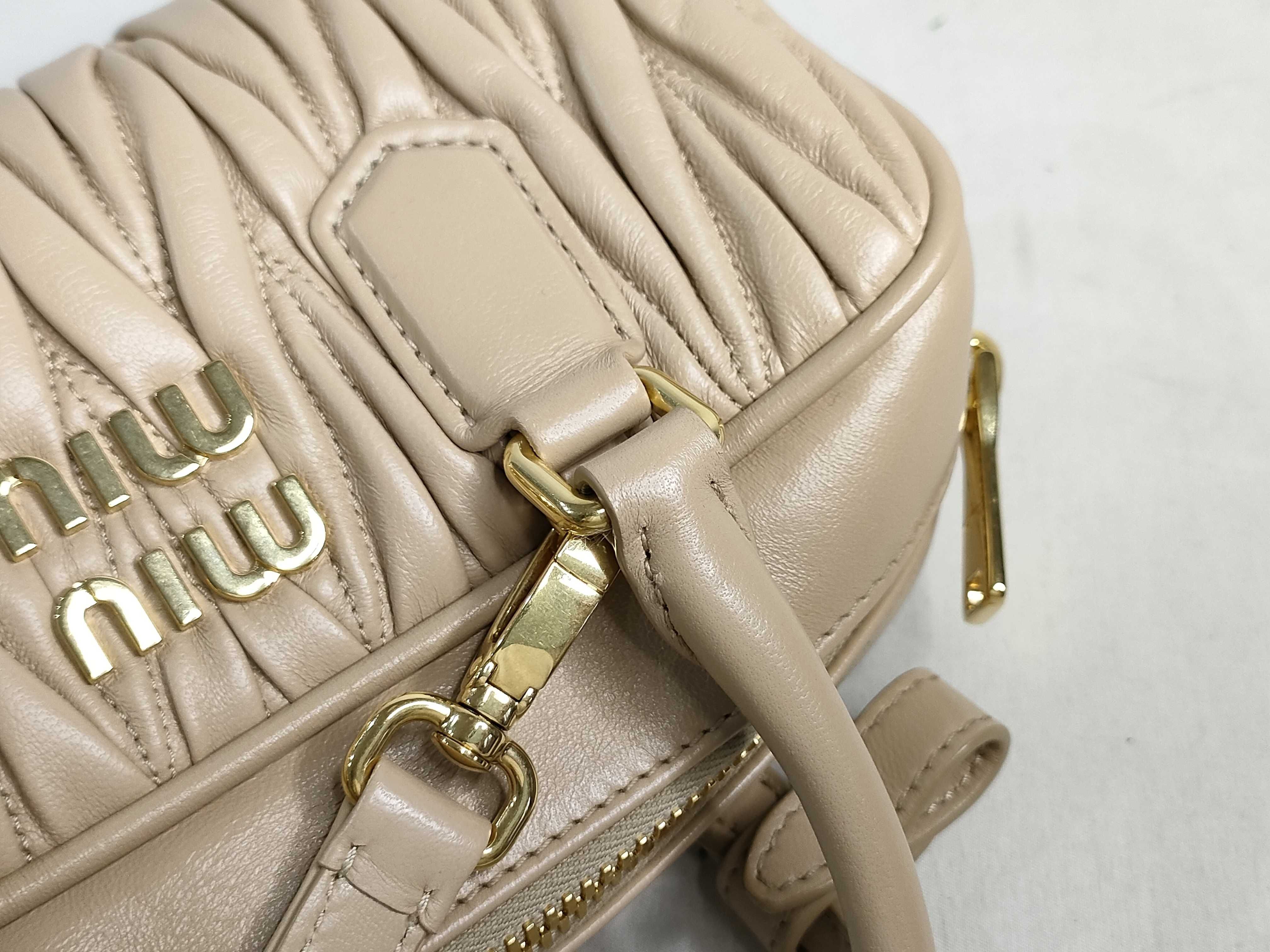 Matelassé Arcadi Leather 2-Way Handbag, Beige 5BB142 (Handbag) — view 5