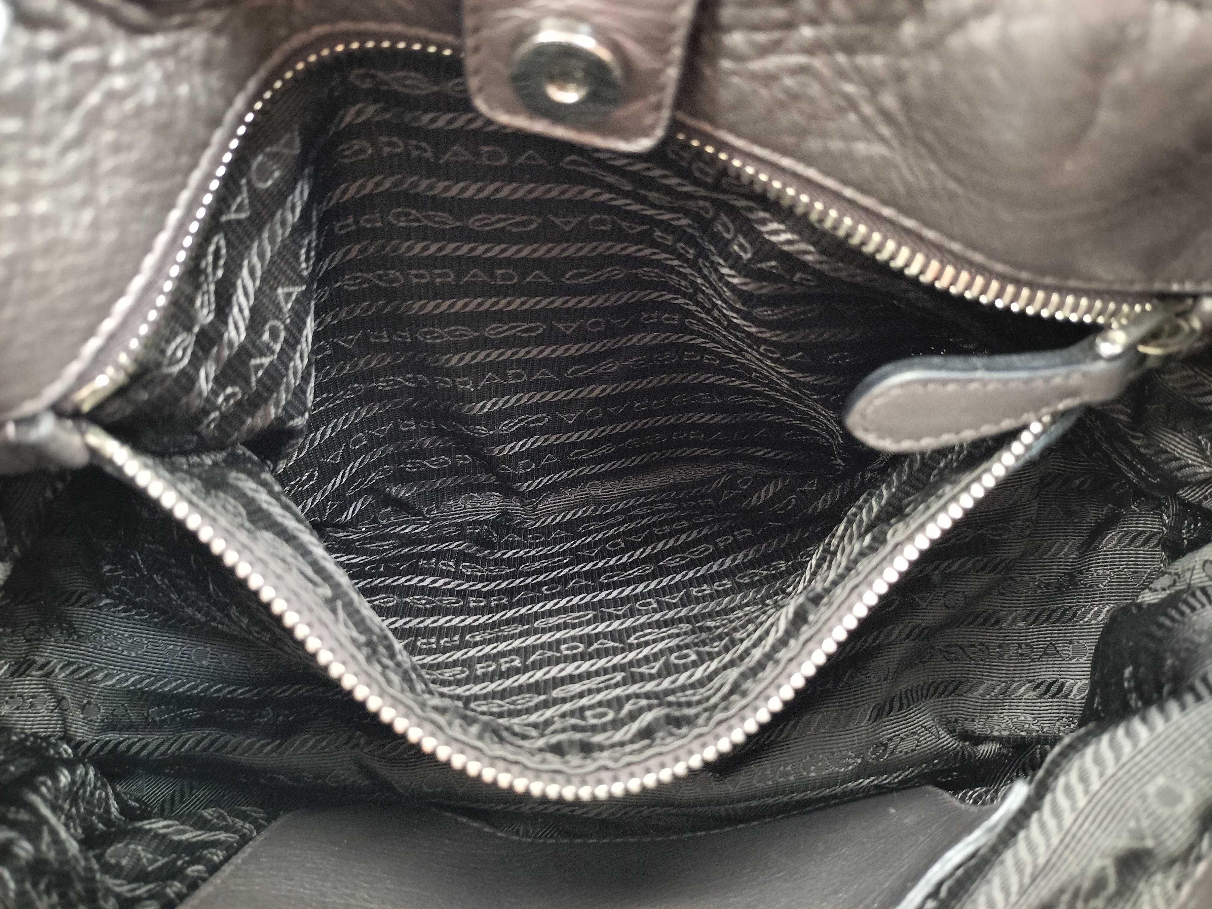 All-Leather One-Handbag Shoulder Bag — view 11