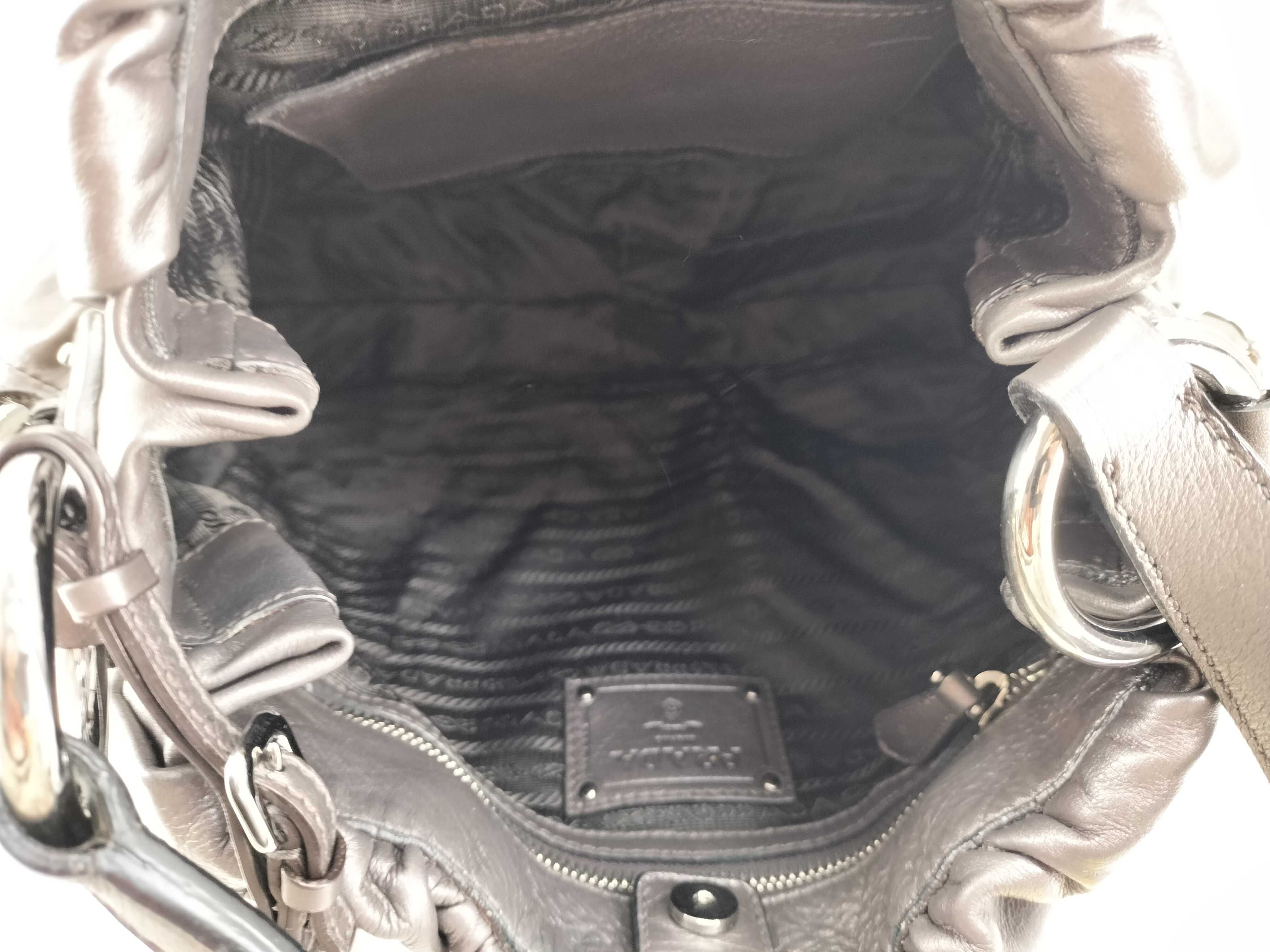 All-Leather One-Handbag Shoulder Bag — view 9