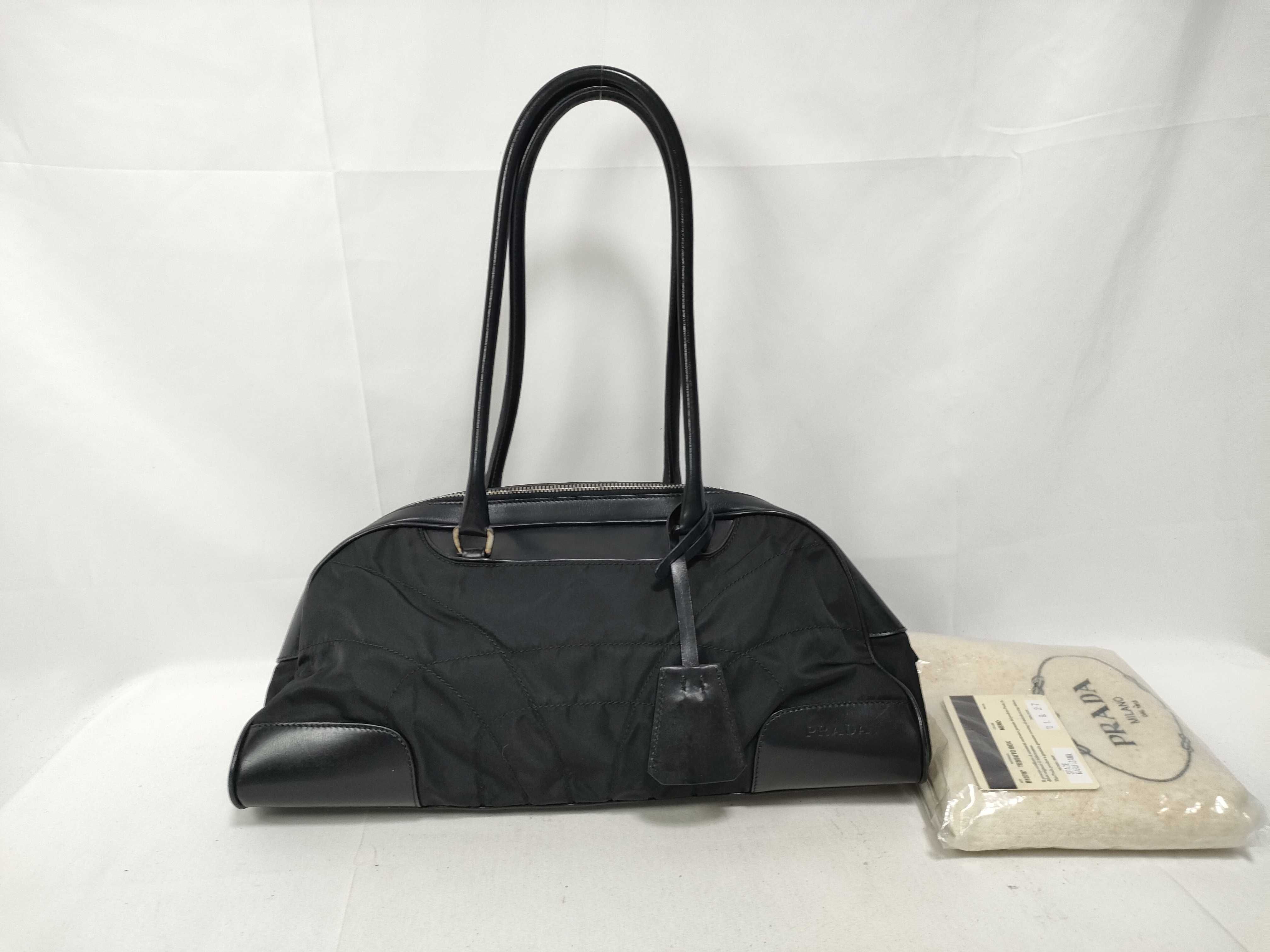 Nylon Leather Logo Embossed Quilting Bowling Bag Boston Bag