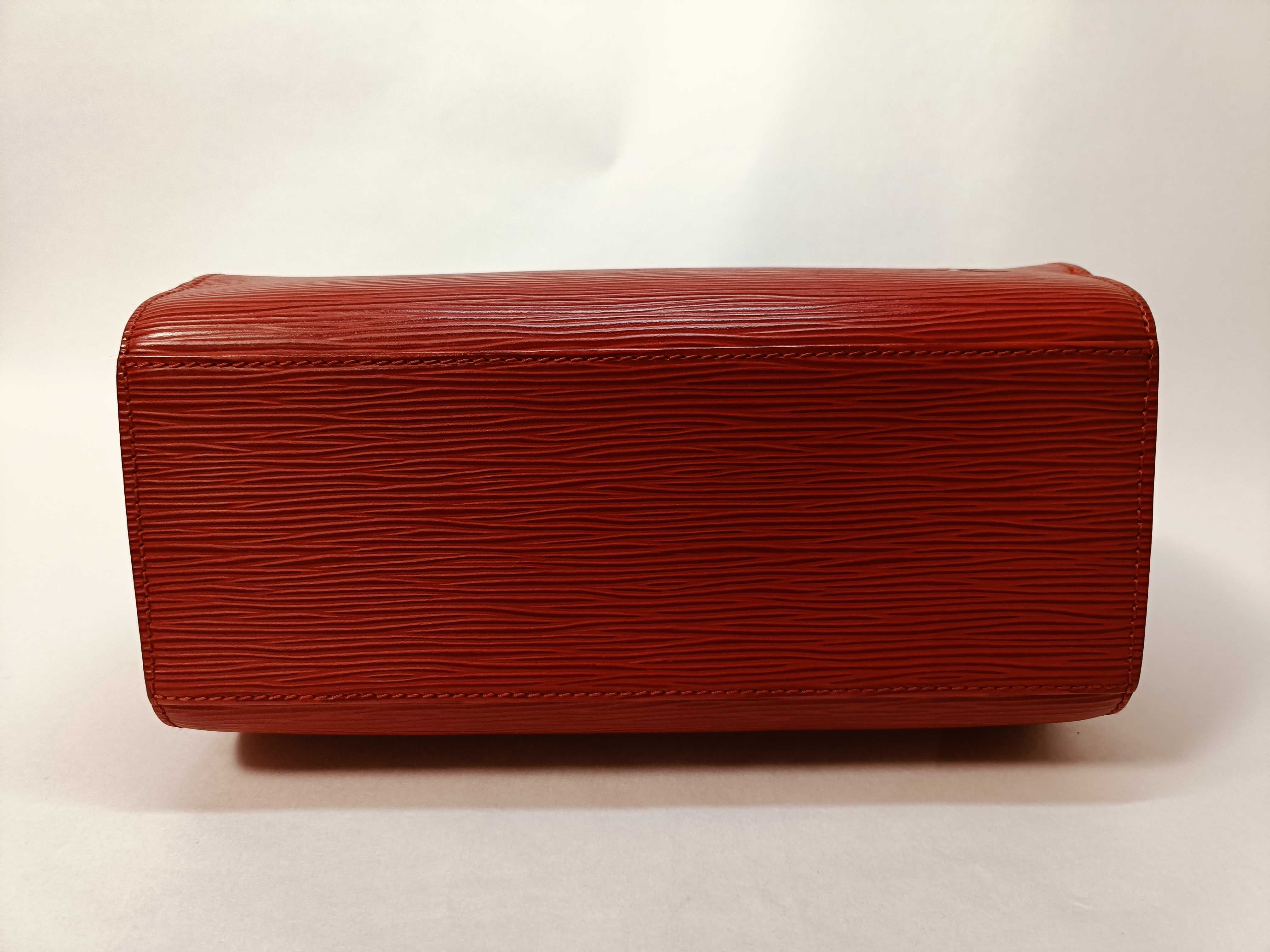 Epi Pont Neuf Handbag — view 7
