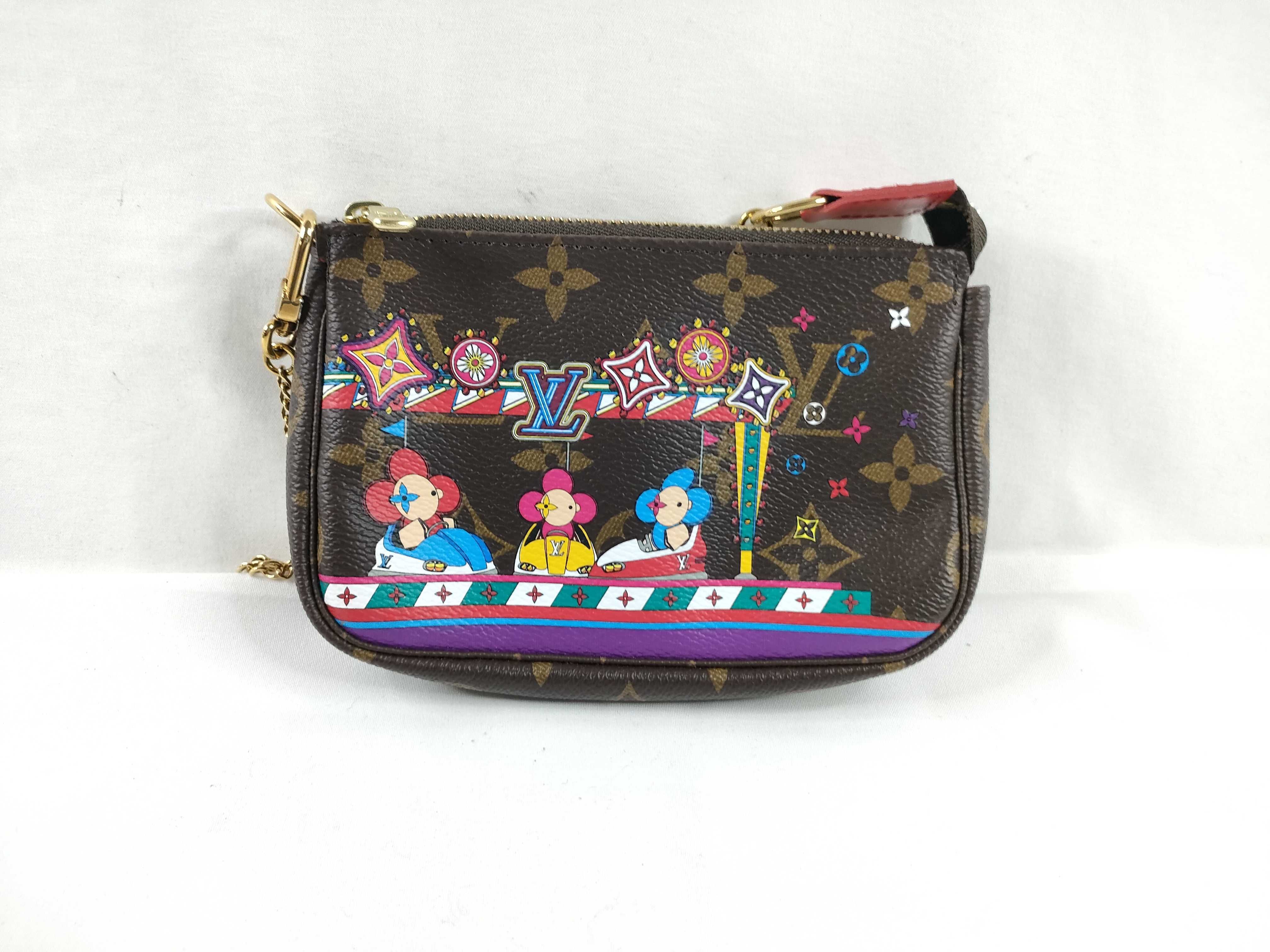 pouch