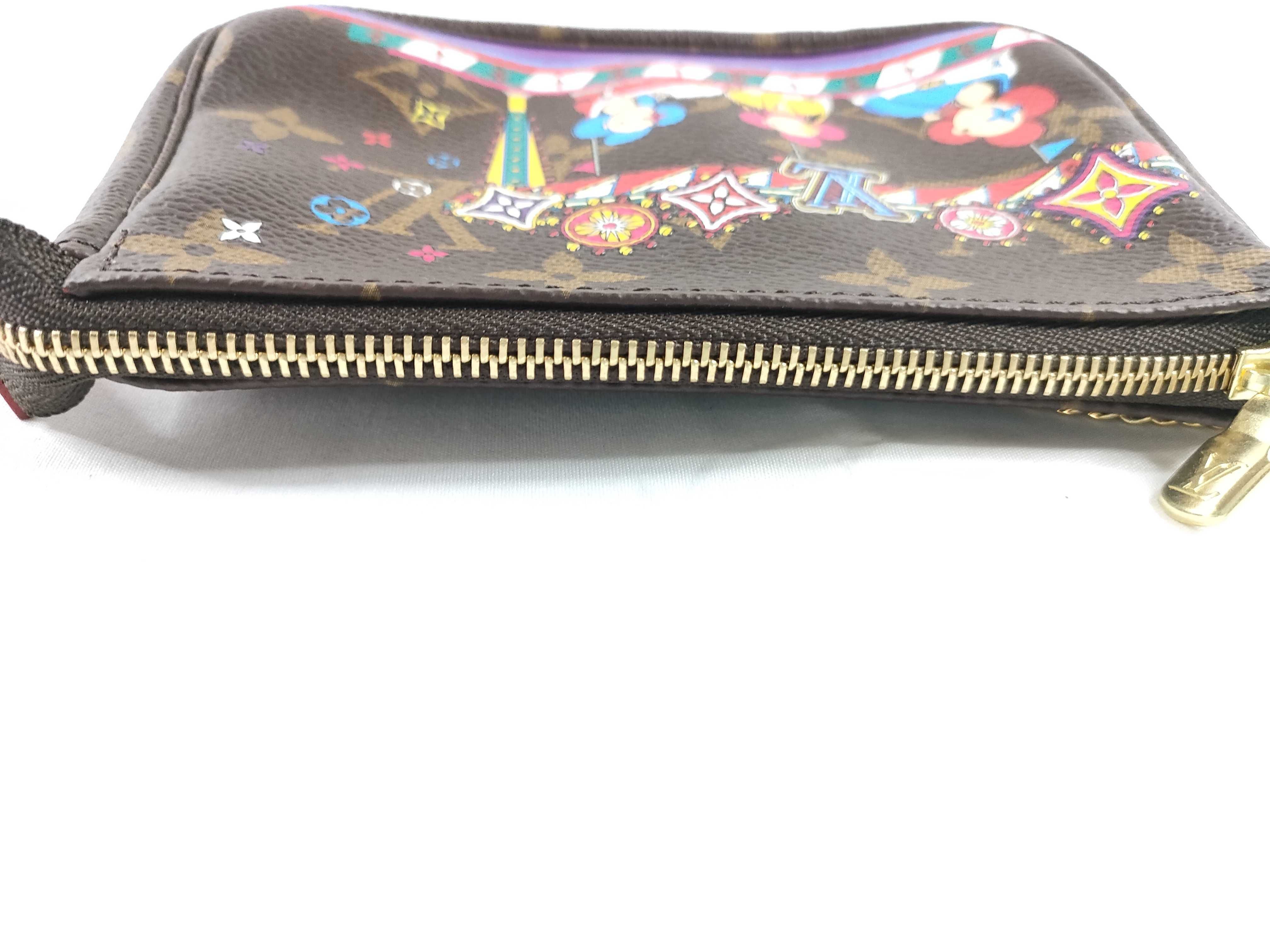 pouch — view 2