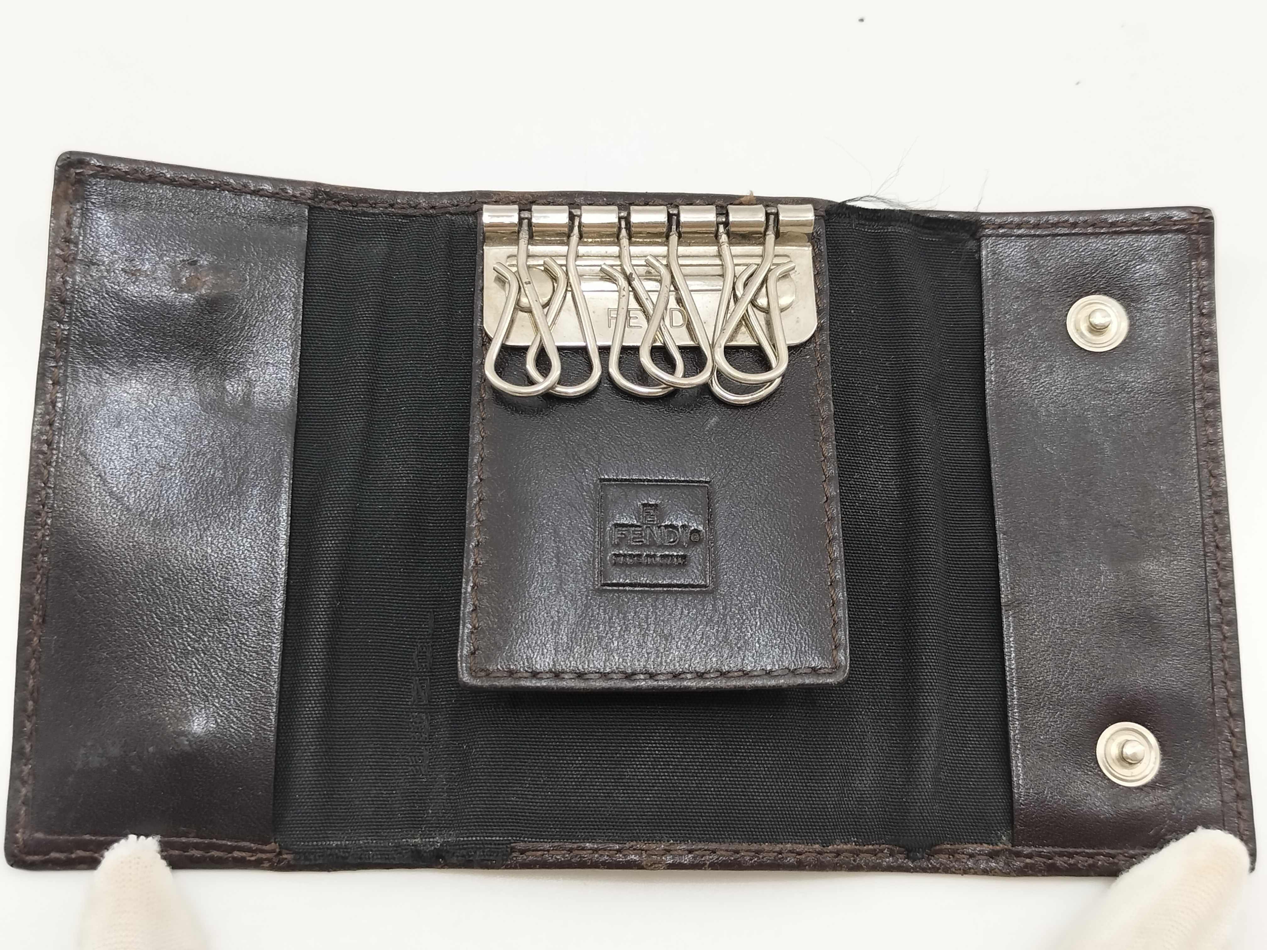 Key Case — view 9