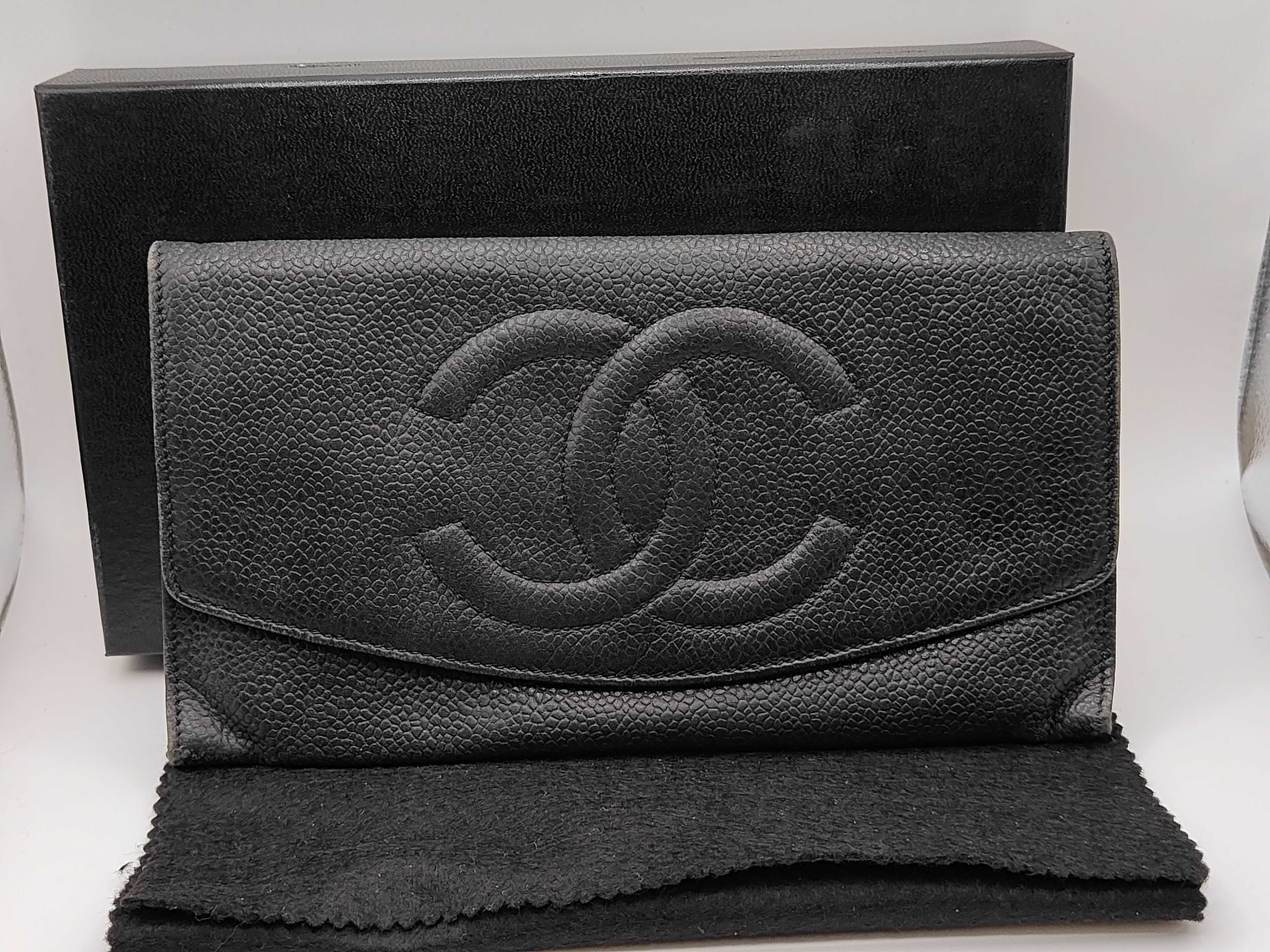 Caviar Skin Coco Long Wallet, Black