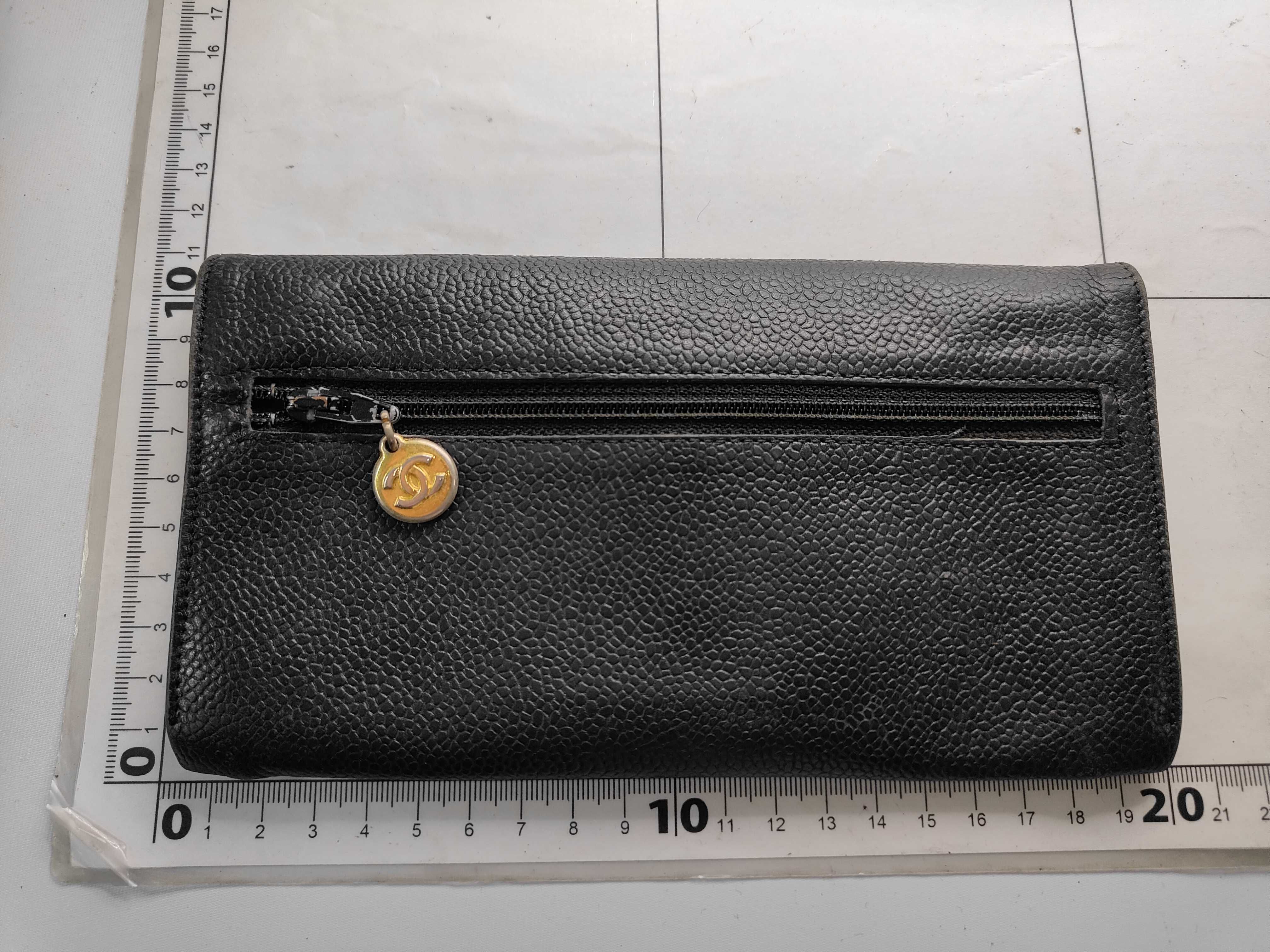 Caviar Skin Coco Long Wallet, Black — view 2