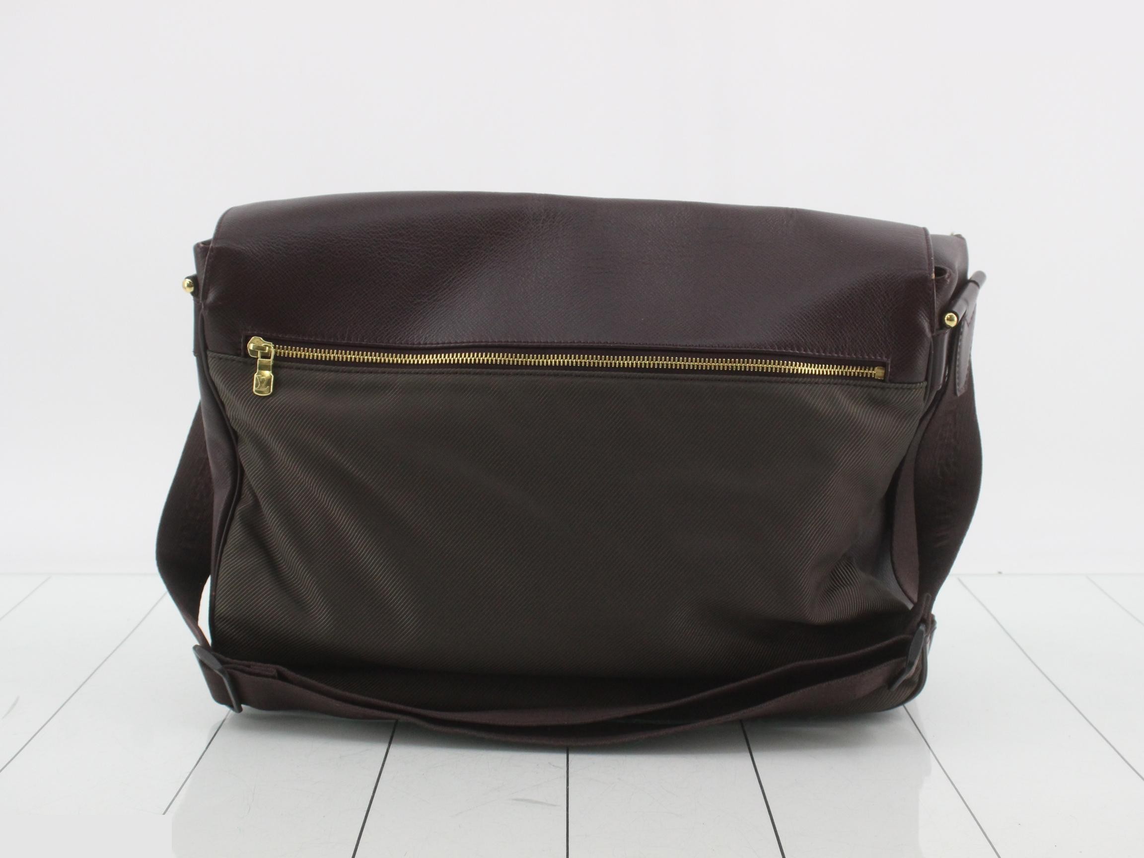 Taiga Delsu Artoise Shoulder Bag — view 2