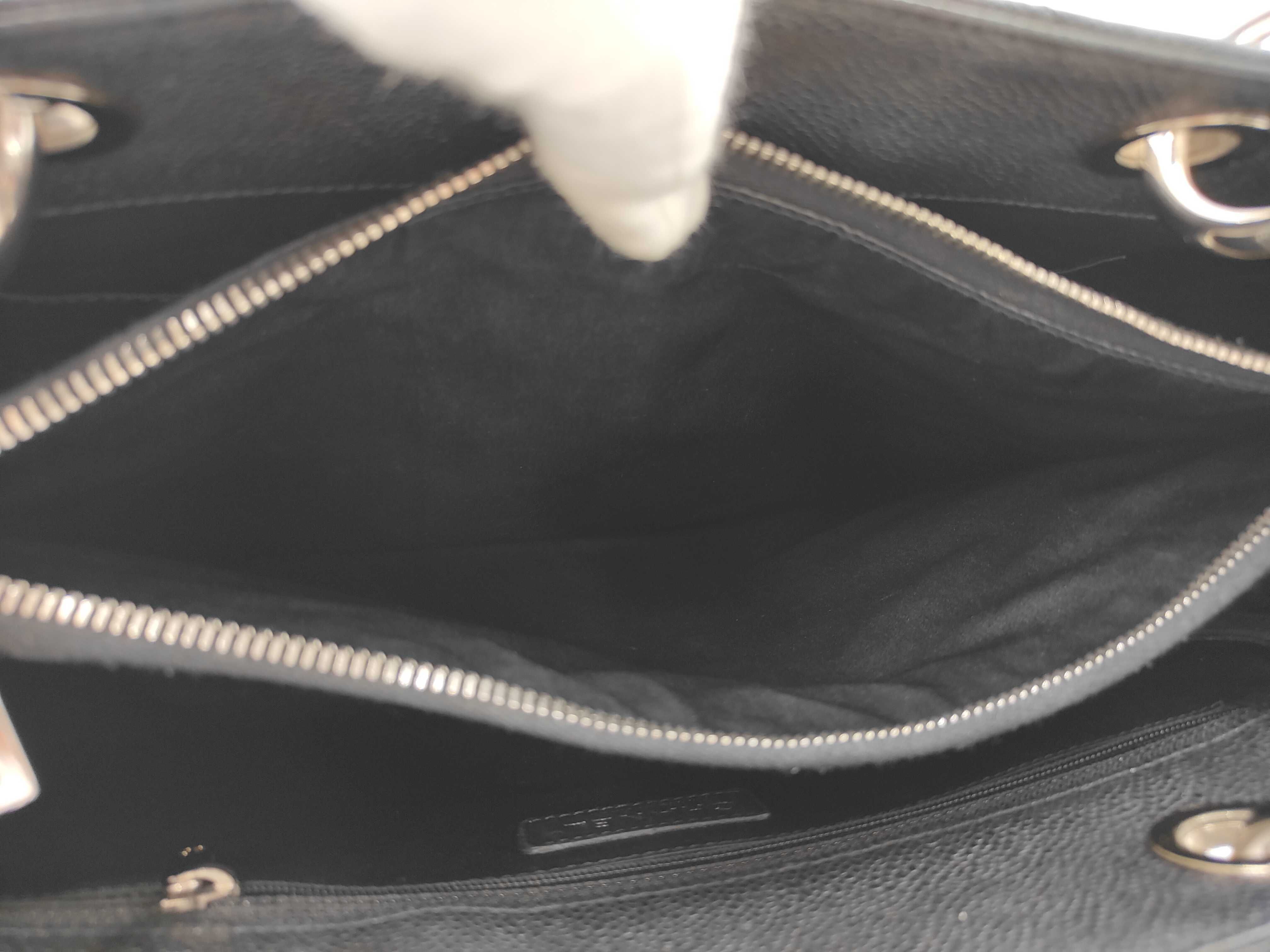 GST Chain Tote Bag, Caviar Leather, Black, No. 14 (Tote Bag) — view 11
