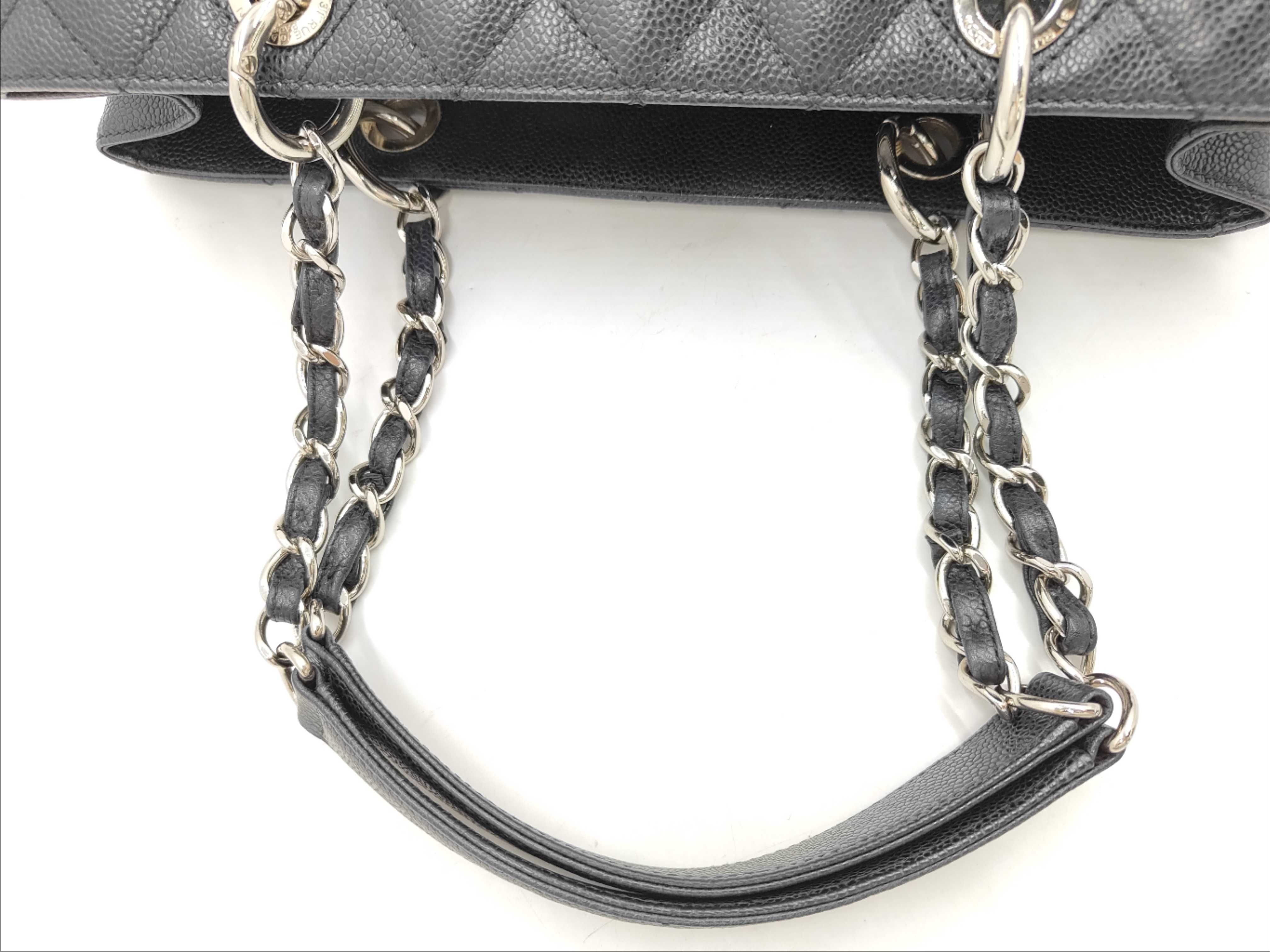 GST Chain Tote Bag, Caviar Leather, Black, No. 14 (Tote Bag) — view 3