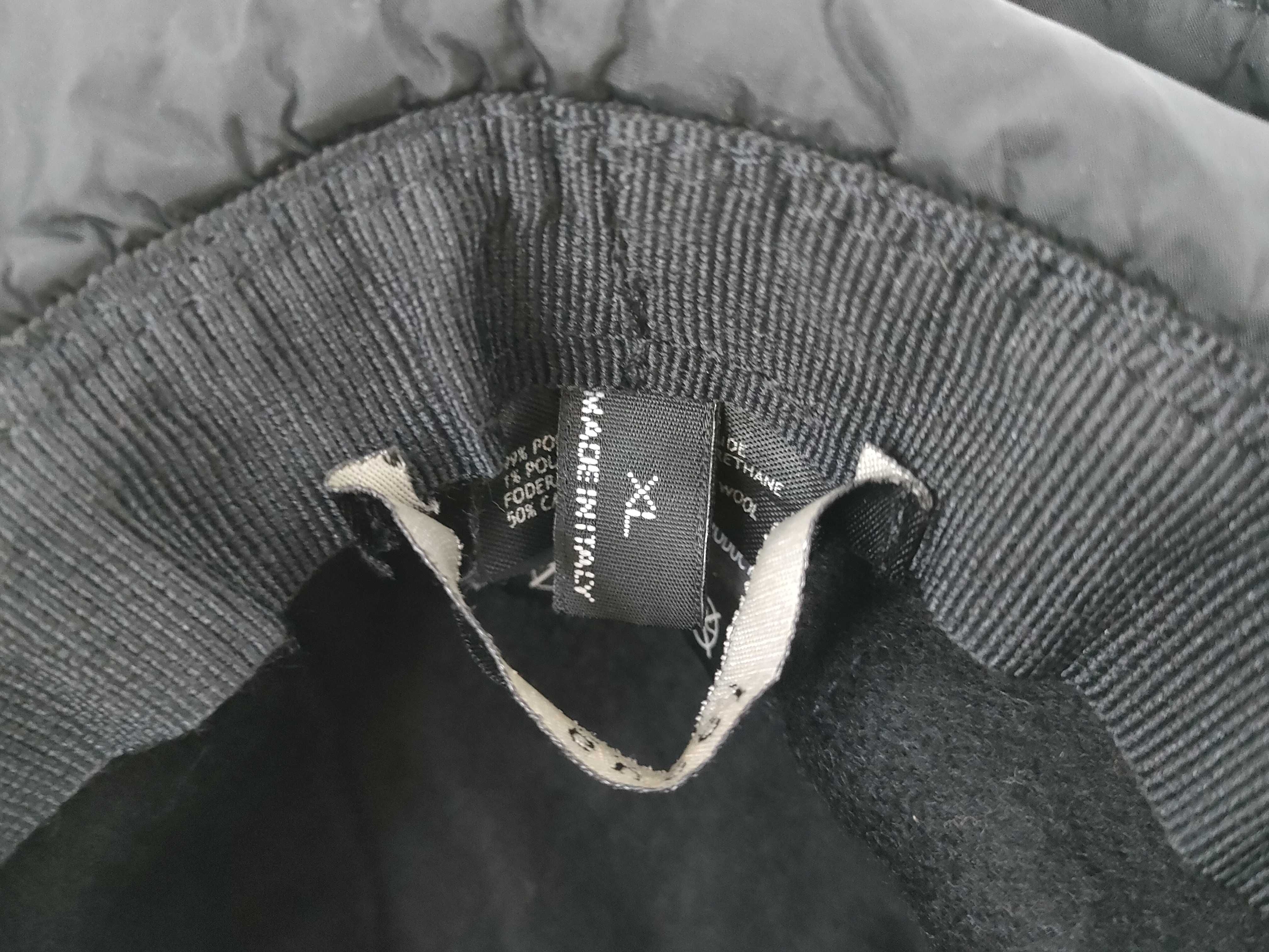 hats and other accessories — view 7