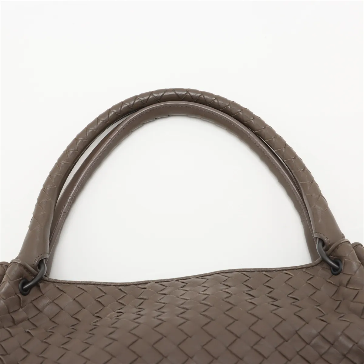Intrecciato Leather Handbag Greige — view 6