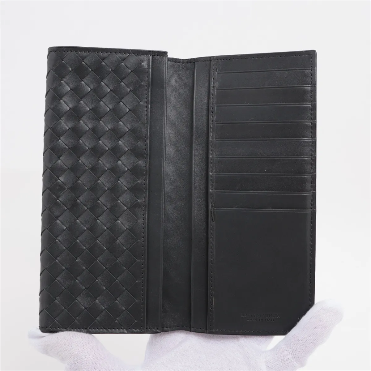 Intrecciato Leather Long Wallet Black — view 3