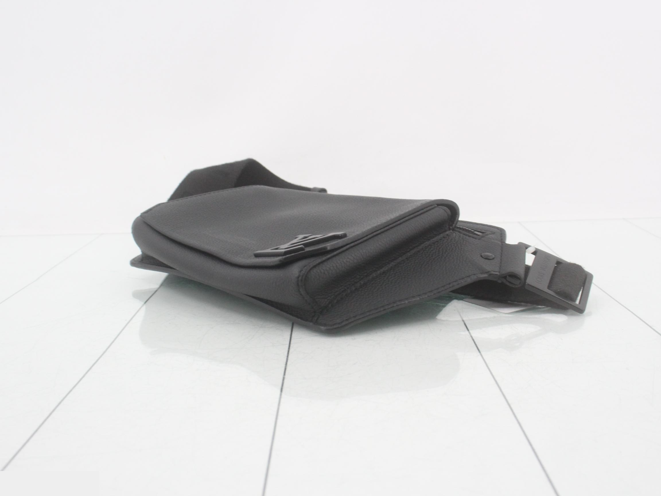 Aerogram Takeoff Sling Waist Bag M57081 — view 6