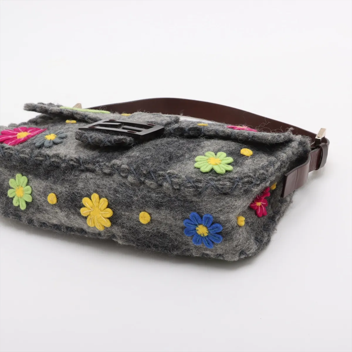 Mamma Bucket Felt x Leather Shoulder Bag Gray — view 3