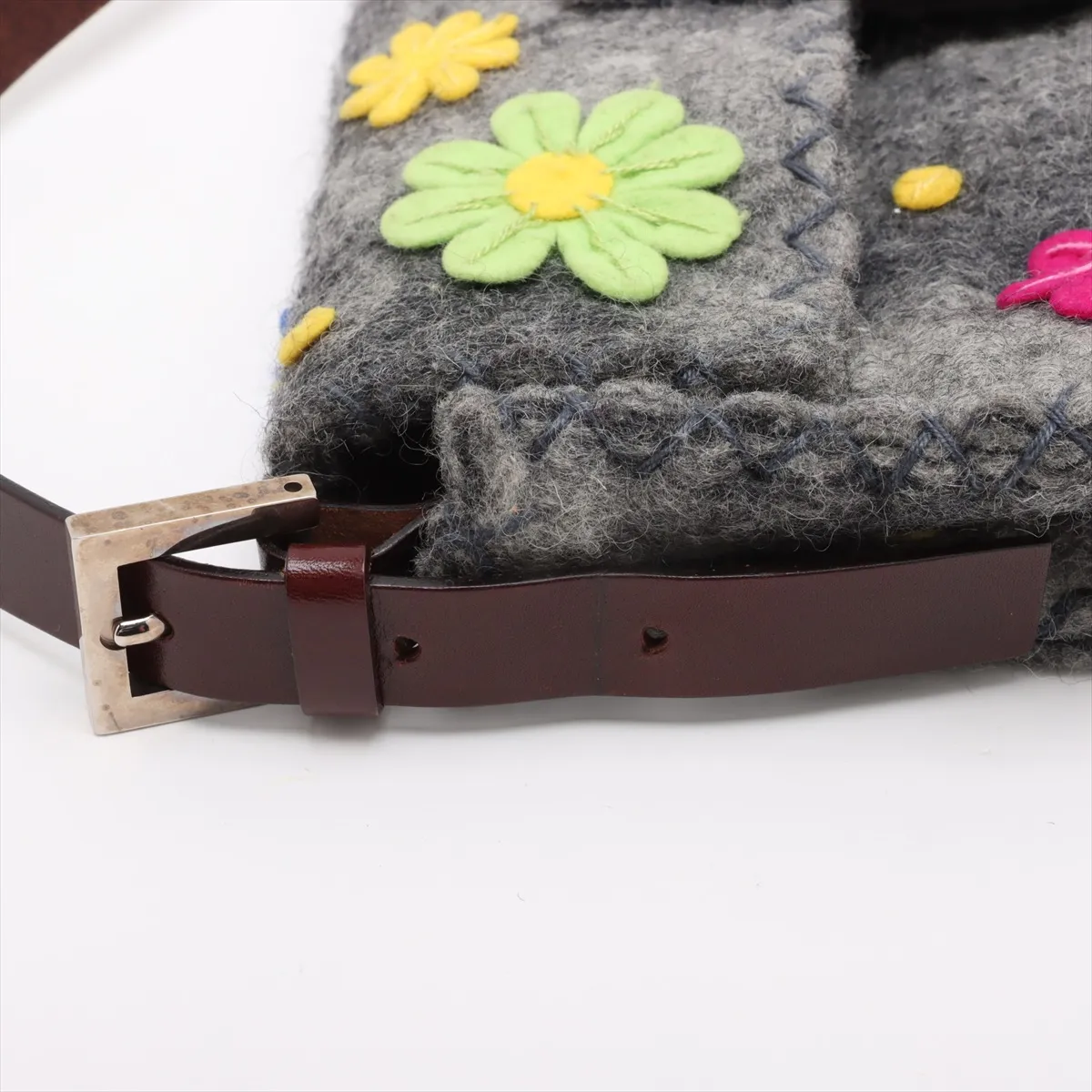 Mamma Bucket Felt x Leather Shoulder Bag Gray — view 9