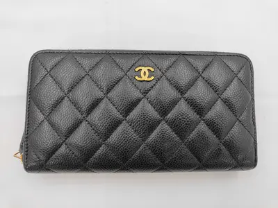 Matelassé Long Wallet, Round, Caviar Leather, Gold Hardware, Black, 31890618