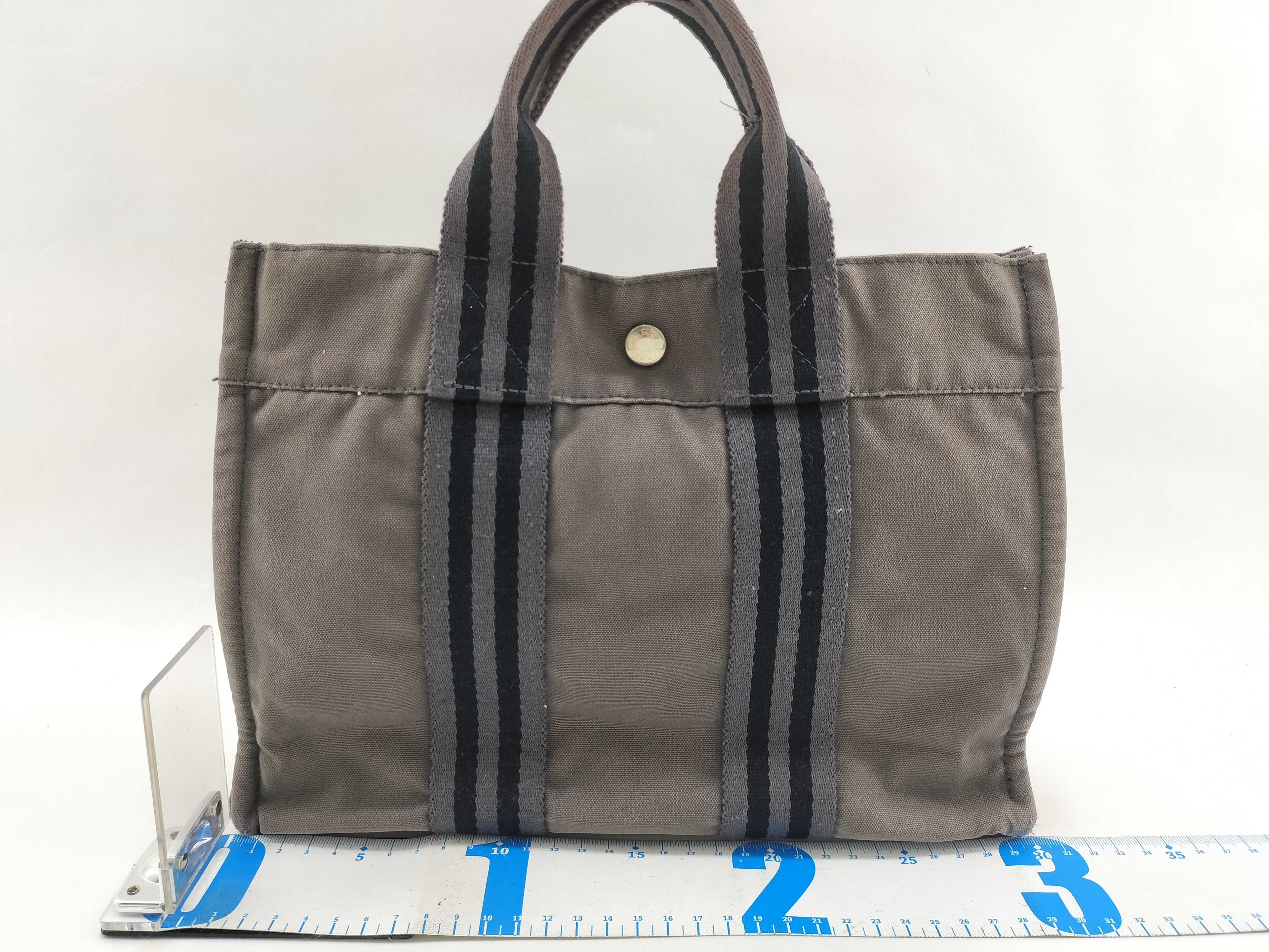 Fourre-Tout PM Tote Bag, Gray/Black Handbag — view 2