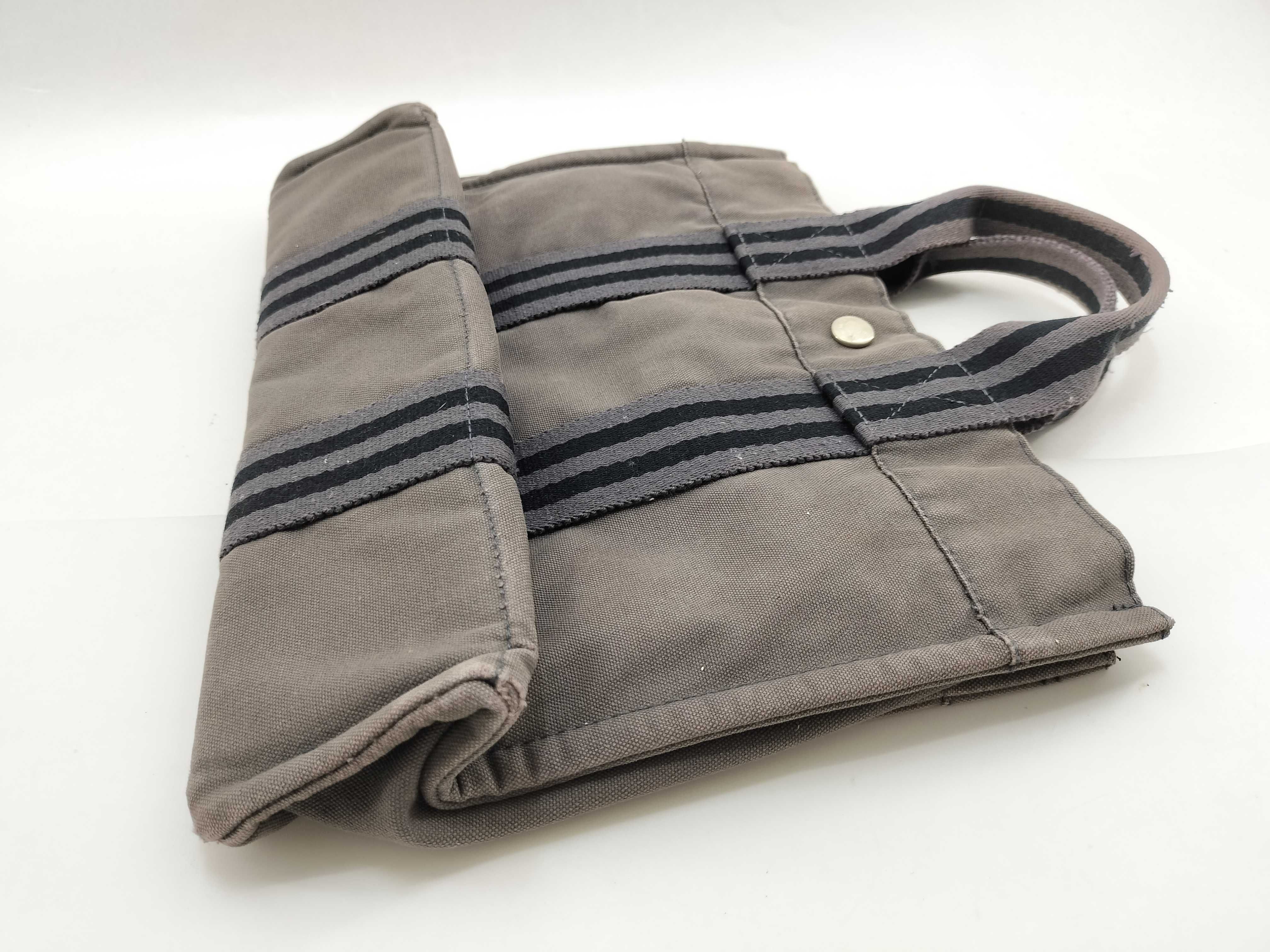 Fourre-Tout PM Tote Bag, Gray/Black Handbag — view 15