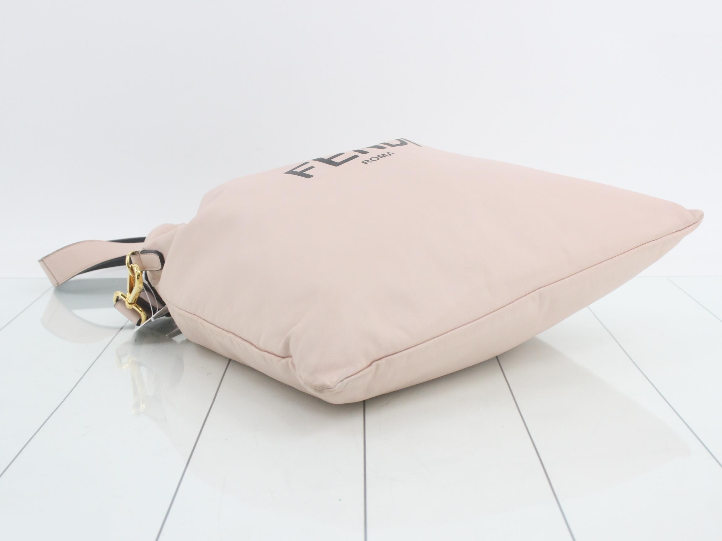 Pack Slim Clutch Medium Shoulder Bag — view 5